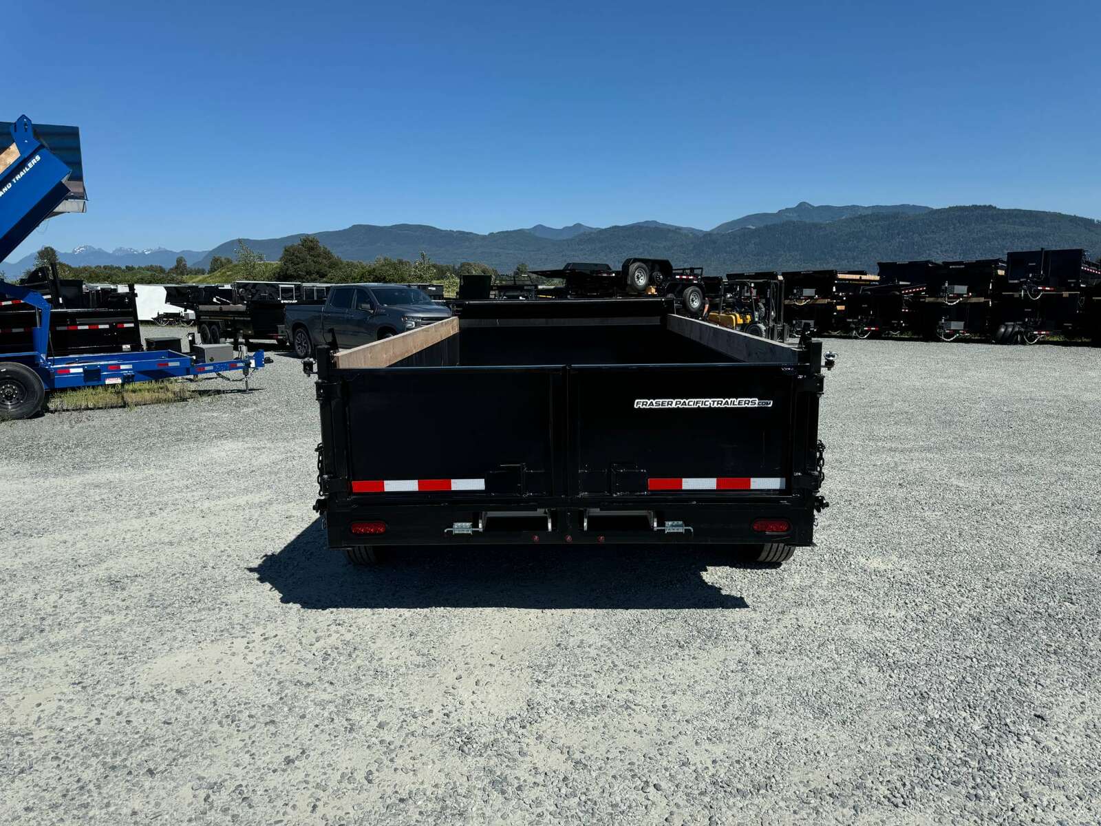 Photo of 2024 Southland Trailers 7x14 Dump Trailer HD 17,000lbs GVW w/ Hydraulic Front Jack & 3/16" Floor (SL714-16KHD)