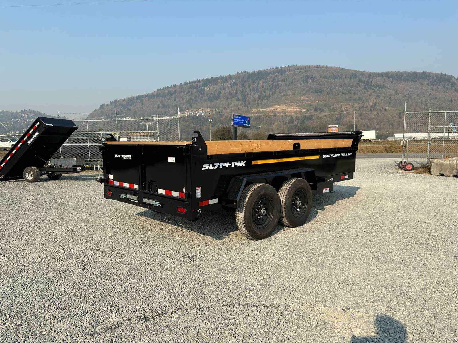 Photo of 2025 Southland 7x14 Dump Trailer 15,400lbs GVW with Tarp And Ramps (SL714-14K)