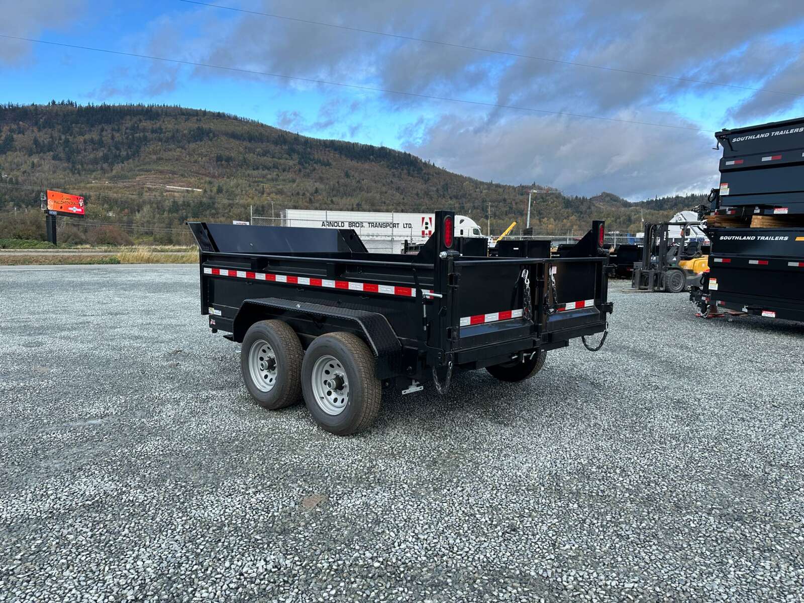 Photo of 2024 Suretrac 6x10 Dump Trailer 9,900lbs GVW w/Ramps