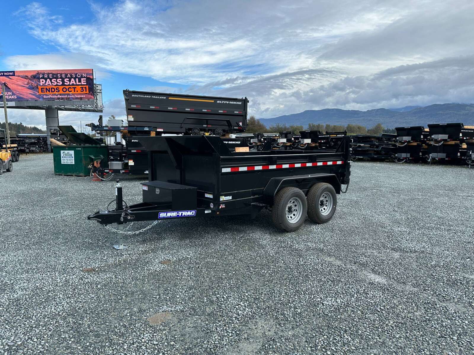 Photo of 2024 Suretrac 6x10 Dump Trailer 9,900lbs GVW w/Ramps