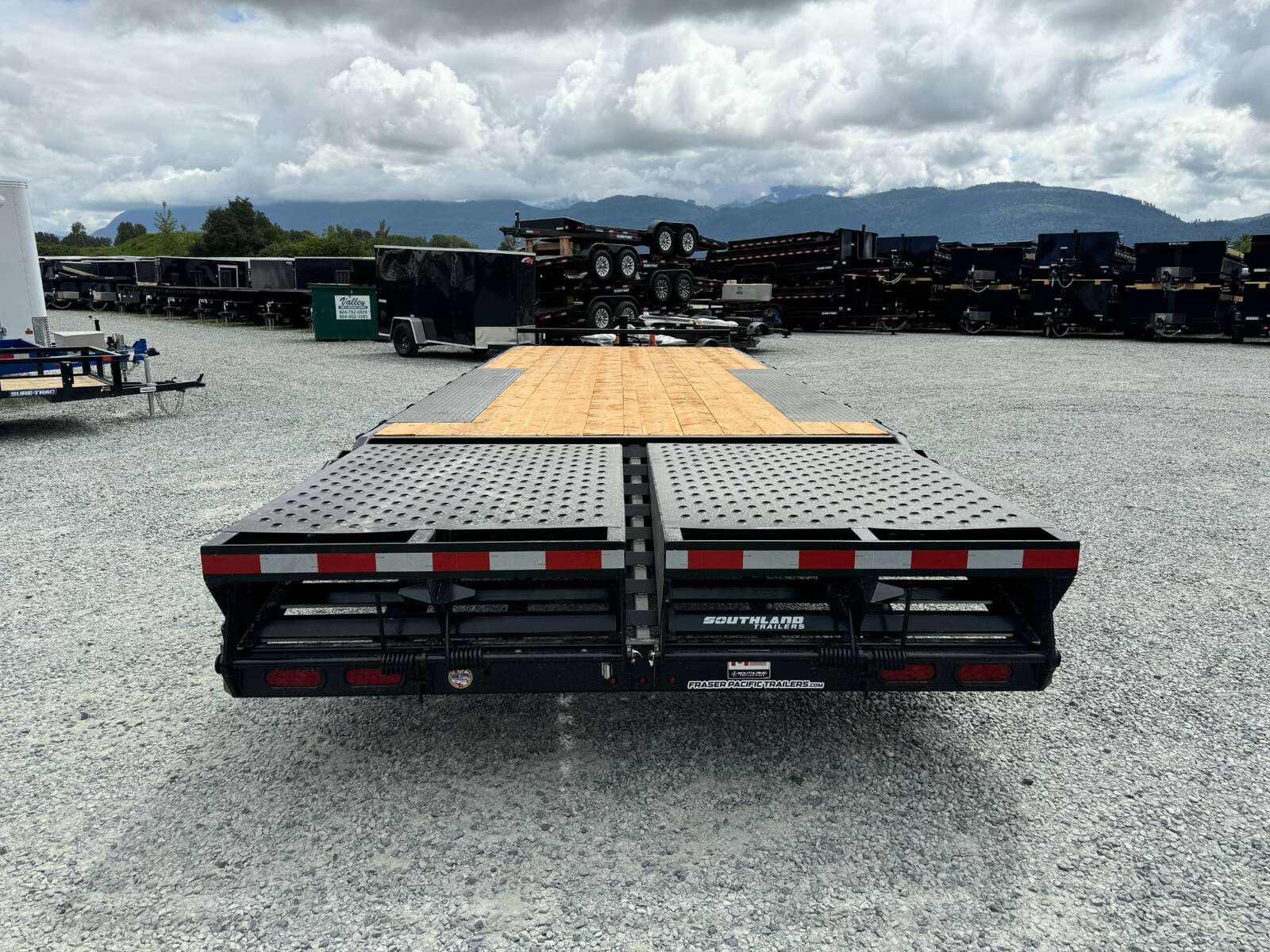 Photo of 2025 Southland Deckover 20+5 MEGA RAMP Equipment Trailer w/ 5ft Dovetail