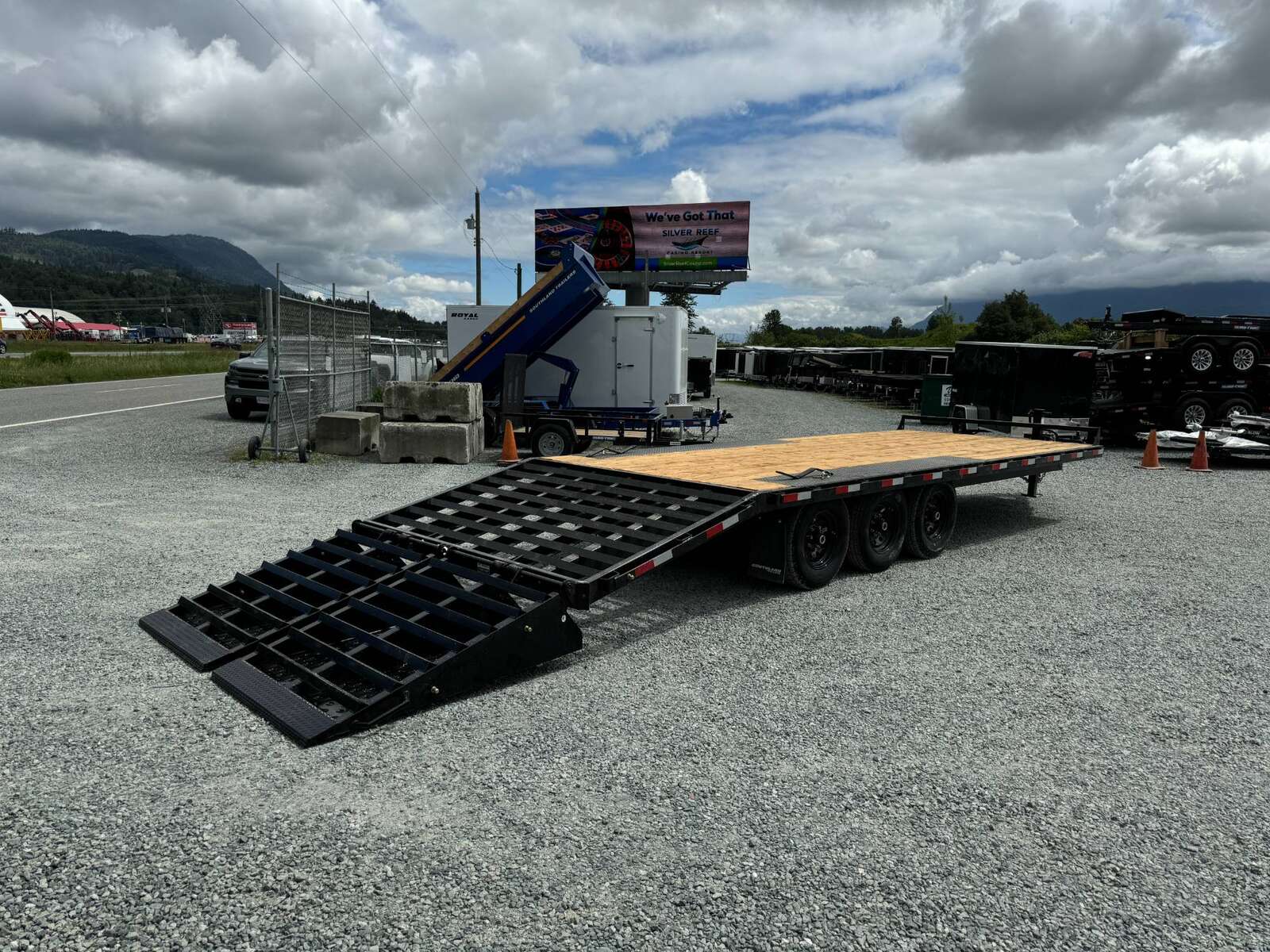 Photo of 2025 Southland Deckover 20+5 MEGA RAMP Equipment Trailer w/ 5ft Dovetail