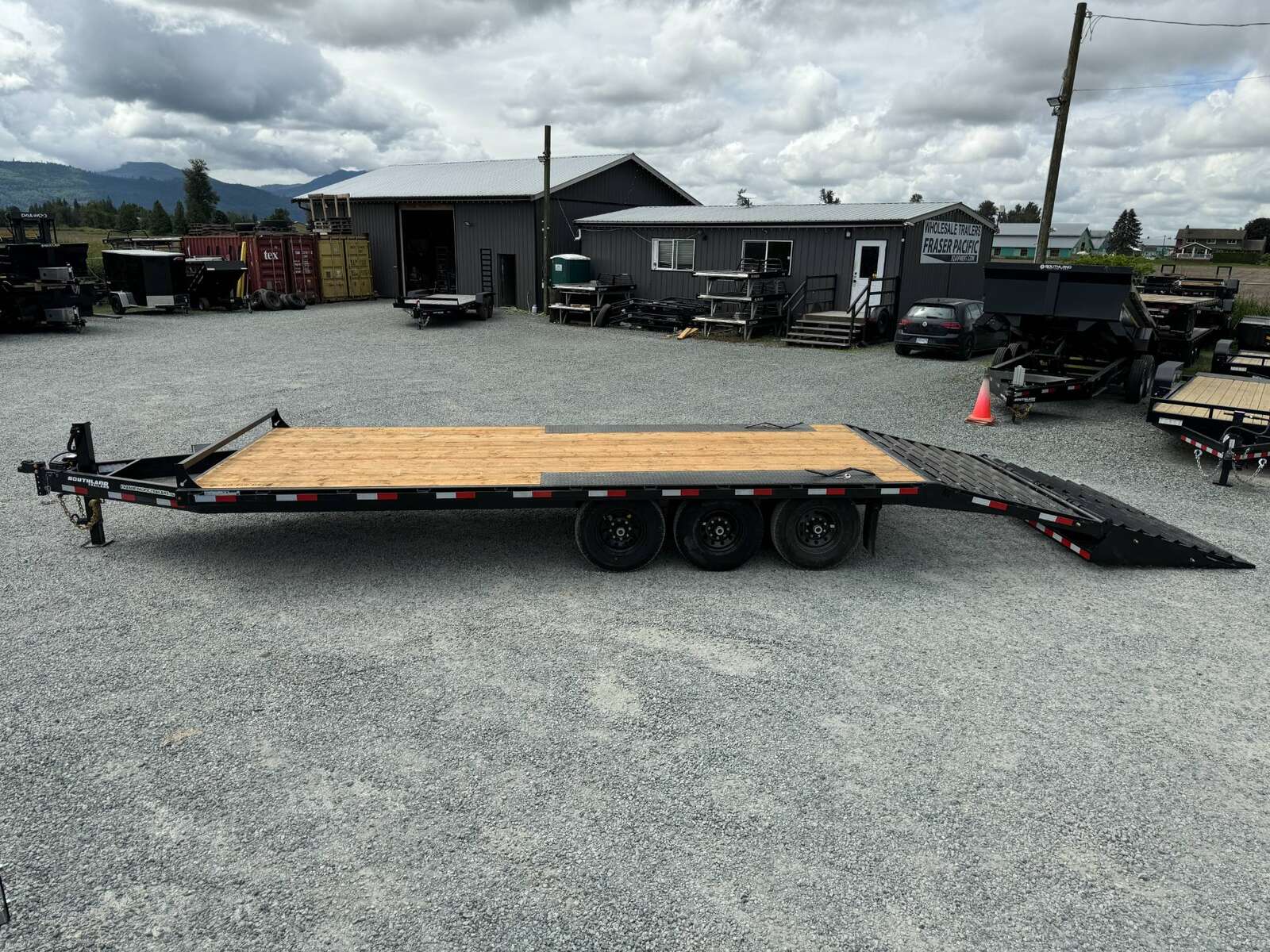 Photo of 2025 Southland Deckover 20+5 MEGA RAMP Equipment Trailer w/ 5ft Dovetail