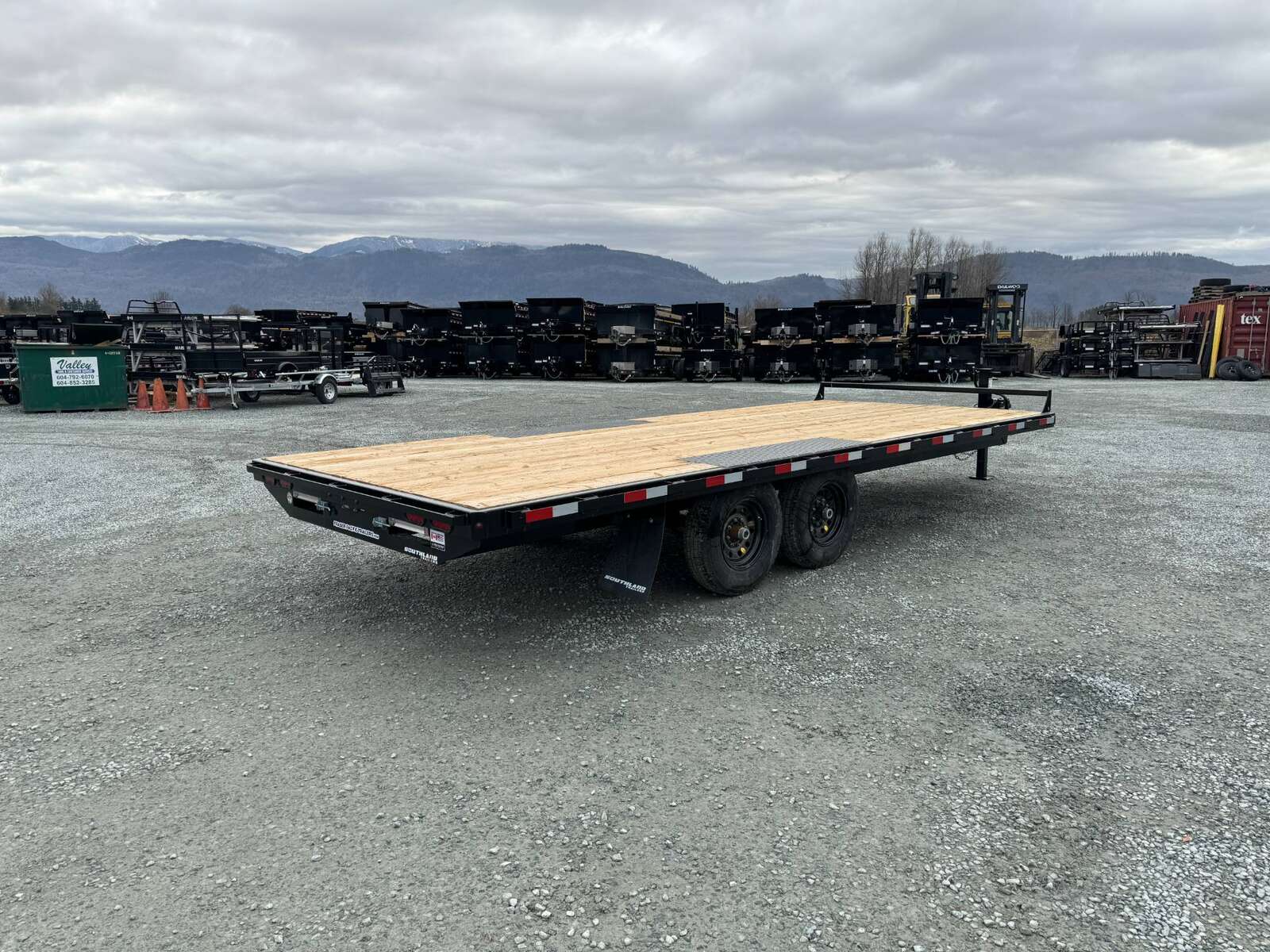 Photo of 2025 Southland Trailer 8x20 Deckover Trailer 15,400lb GVW Flat Deck