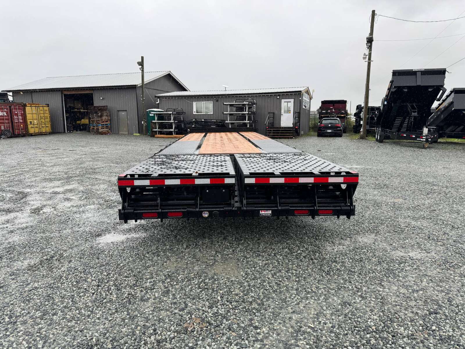 Photo of 2024 Southland Trailers 24+6 AFRAME Tri Axle 30450lb GVW Equipment Deckover Trailer