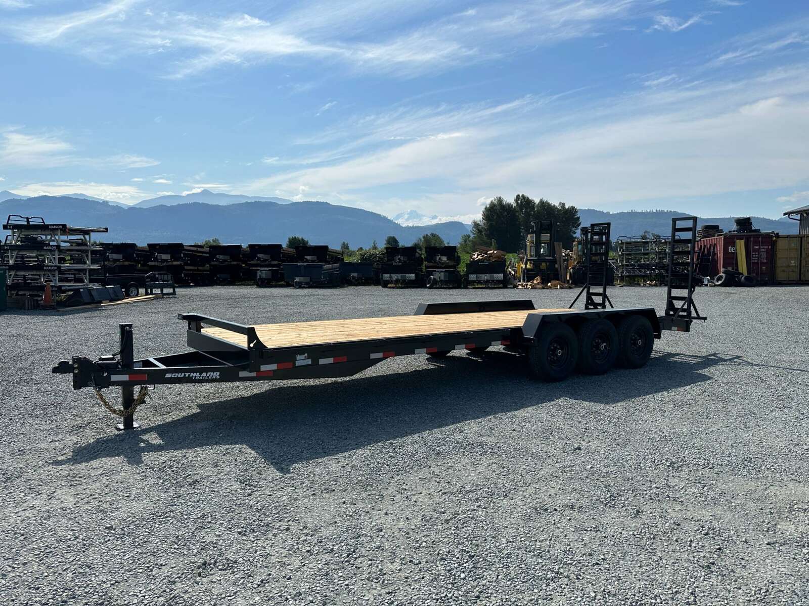 Photo of 2025 Southland Tri Axle Flatdeck 22 + 2' BEAVERTAIL 22,000LB GVW Equipment Trailer