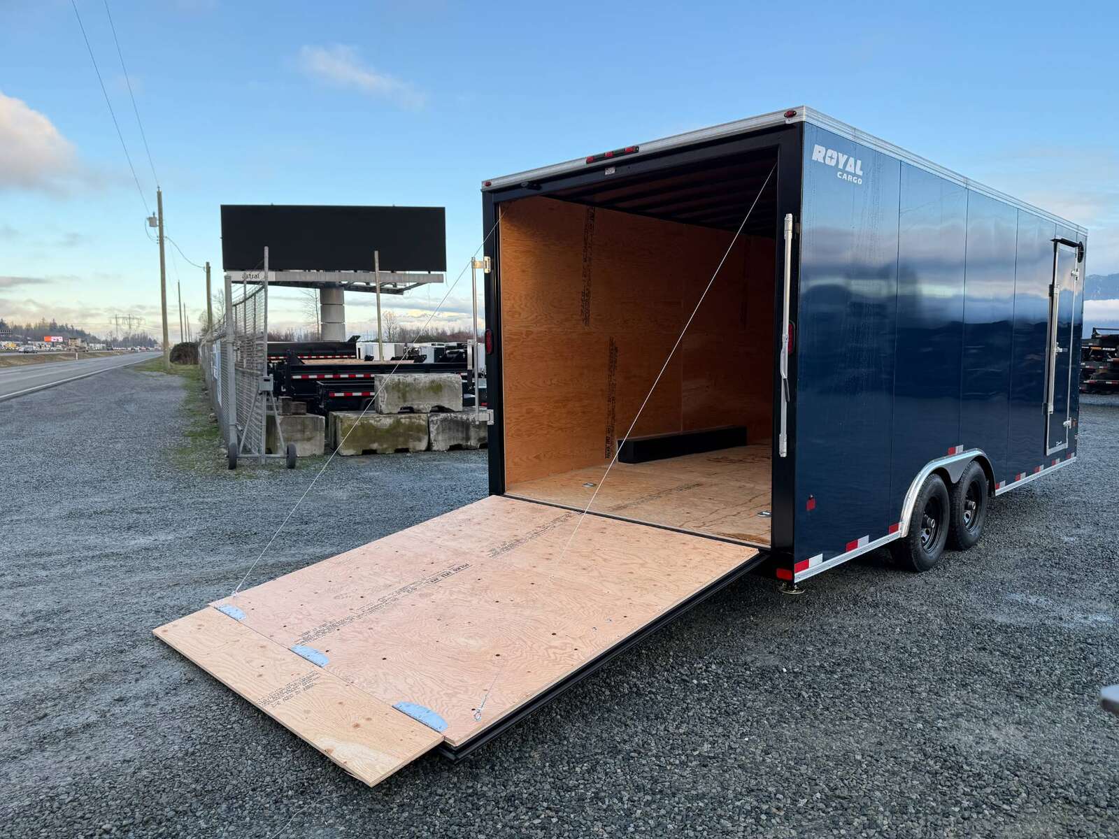 Photo of 2025 Royal Cargo 8.5x20 +V Nose 11,700lb Cargo / Enclosed Trailer Car Hauler Extra Height Ramp Door Blue