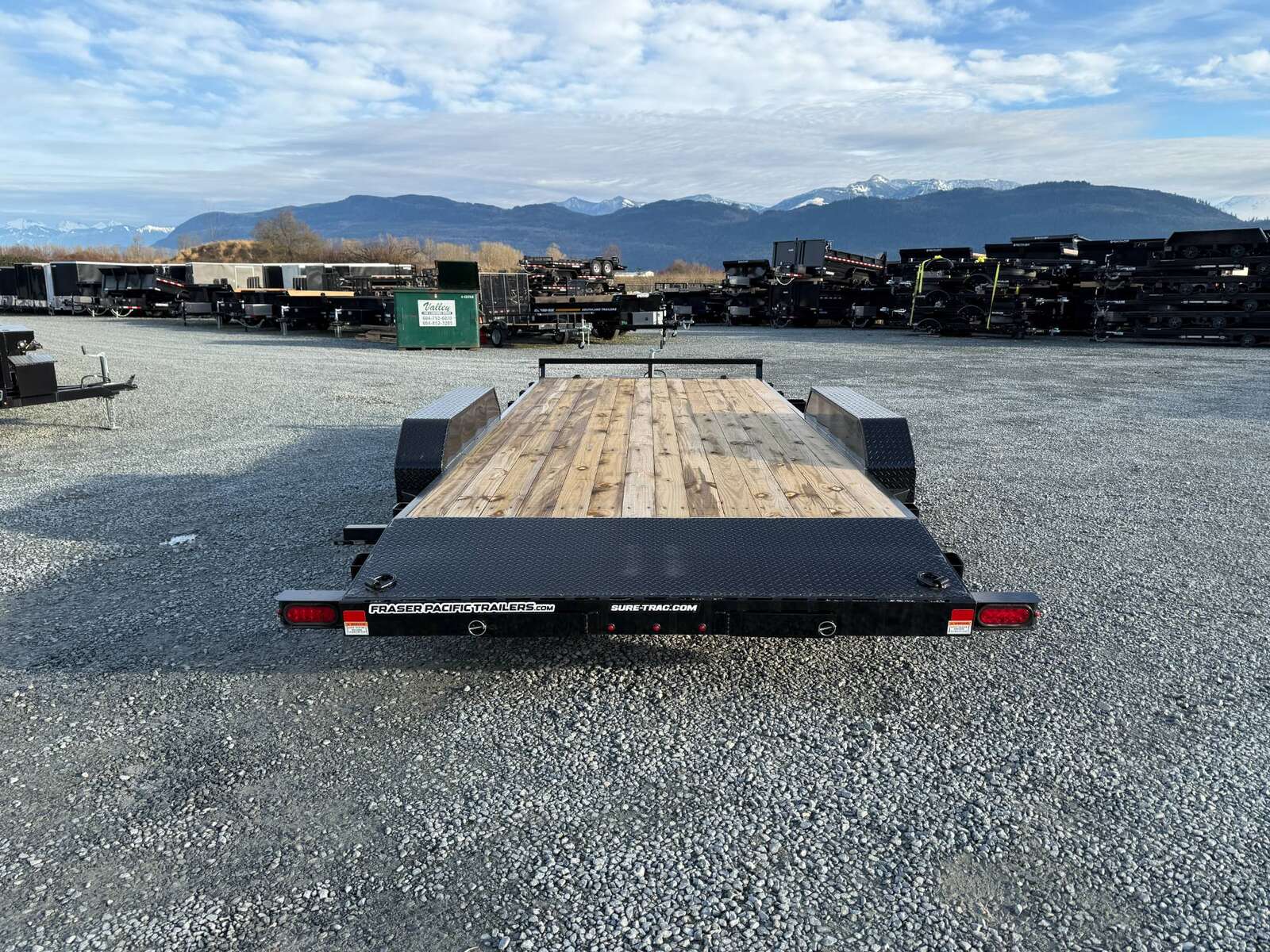 Photo of 2025 Suretrac 7x18 Car Hauler Flat Deck Trailer W/ Dovetail & Slide In Ramps 7000lb GVW