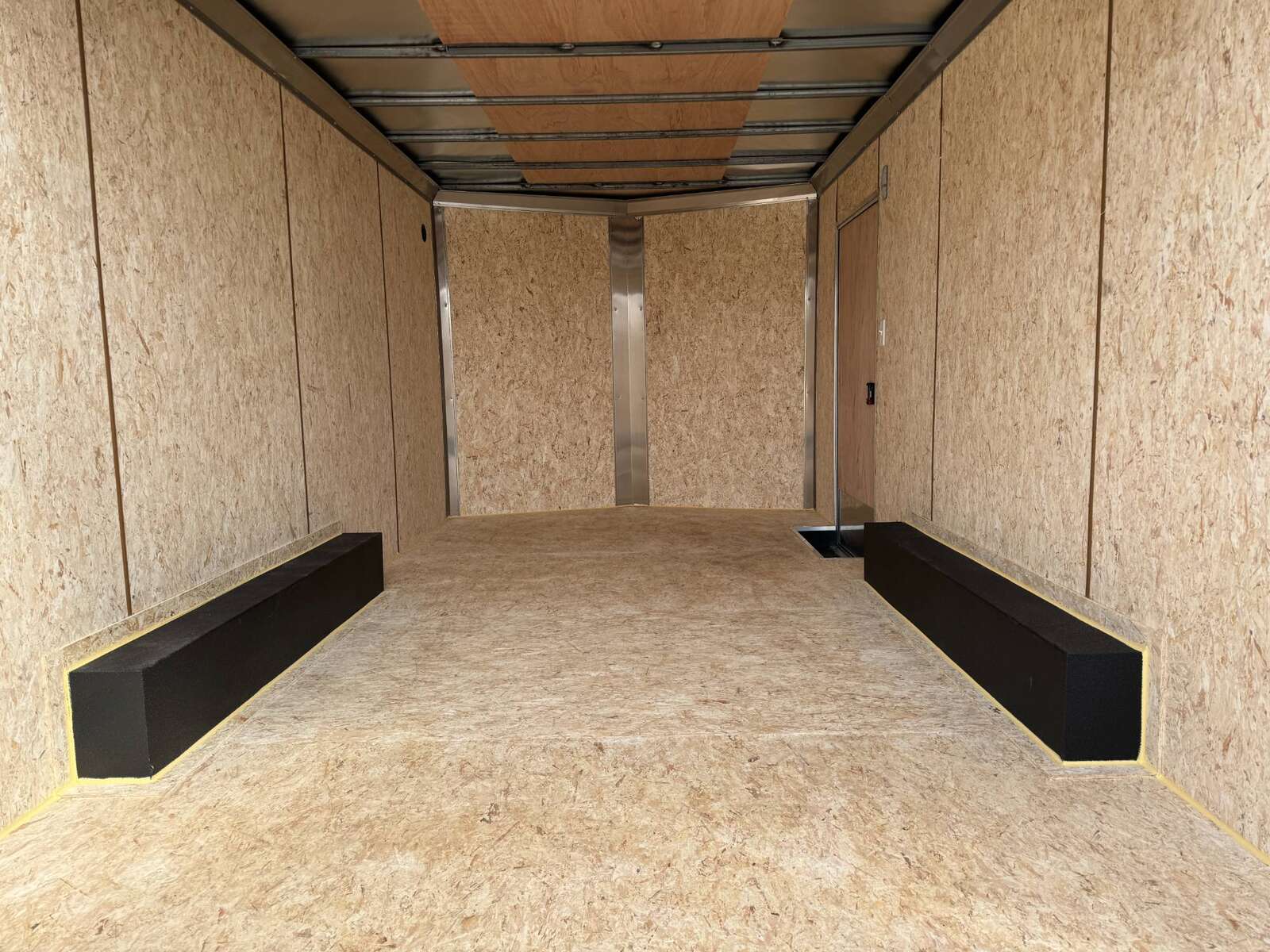 Photo of 2025 Mirage 8.5x16 XE V Nose 7000lb GVW Cargo / Enclosed Trailer Extra Heigh Barn Door White