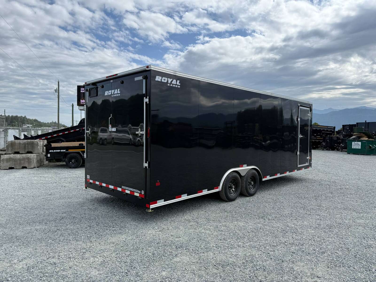 Photo of 2026 Royal Cargo 8.5x24 V Nose Car Hauler Cargo / Enclosed Trailer 11,400lb GVW Gloss Black Ramp Door Extra Height