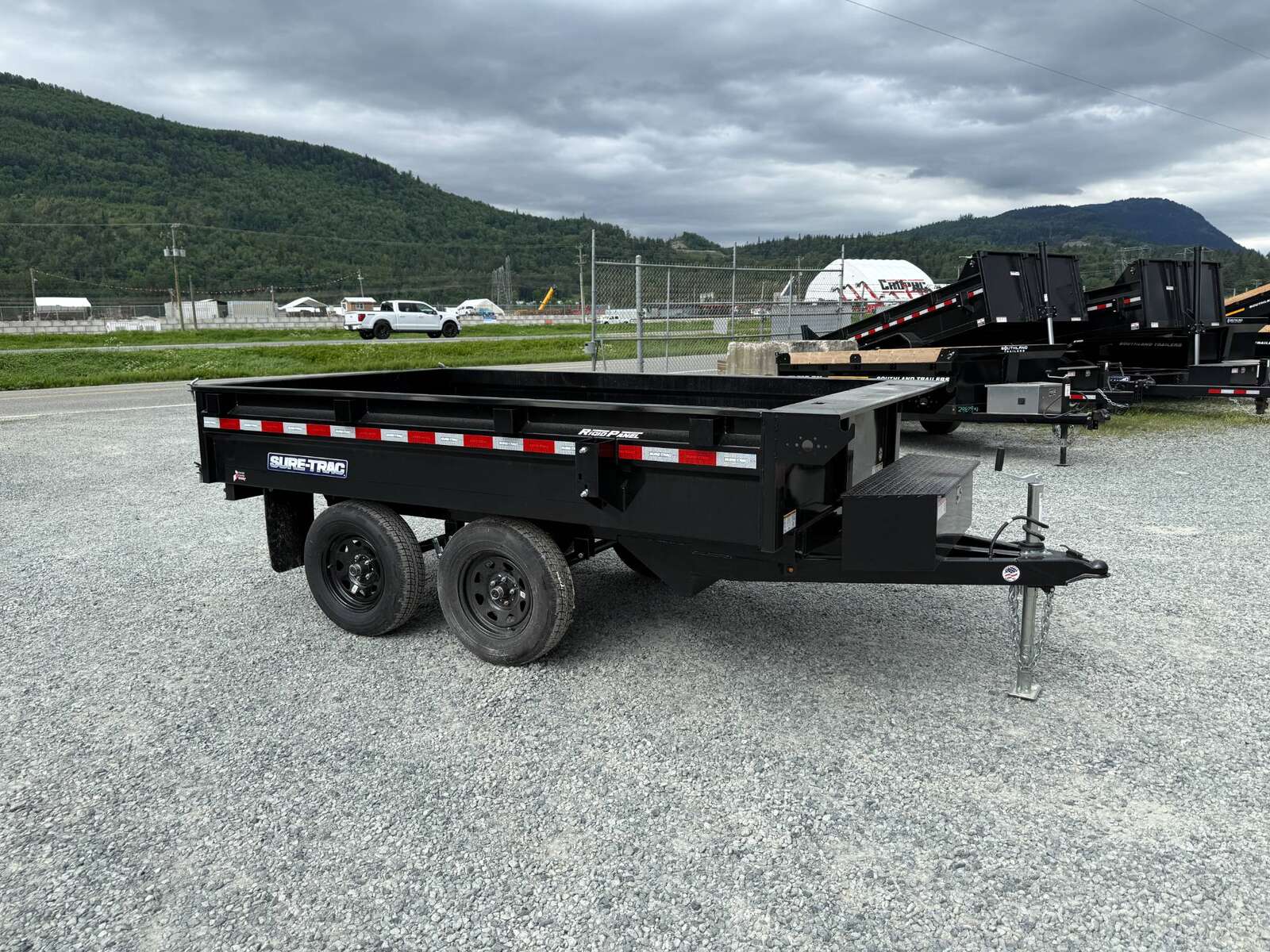 Photo of 2025 Suretrac 6x10 Deckover Dump Trailer 7,000lb GVW
