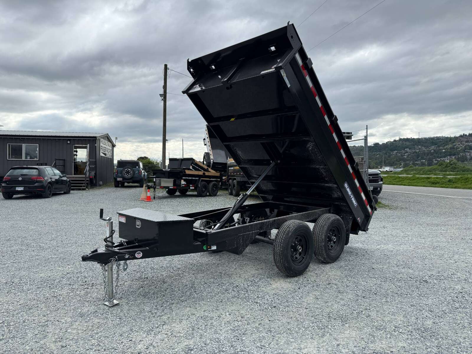 Photo of 2025 Suretrac 6x10 Deckover Dump Trailer 9,900lb GVW