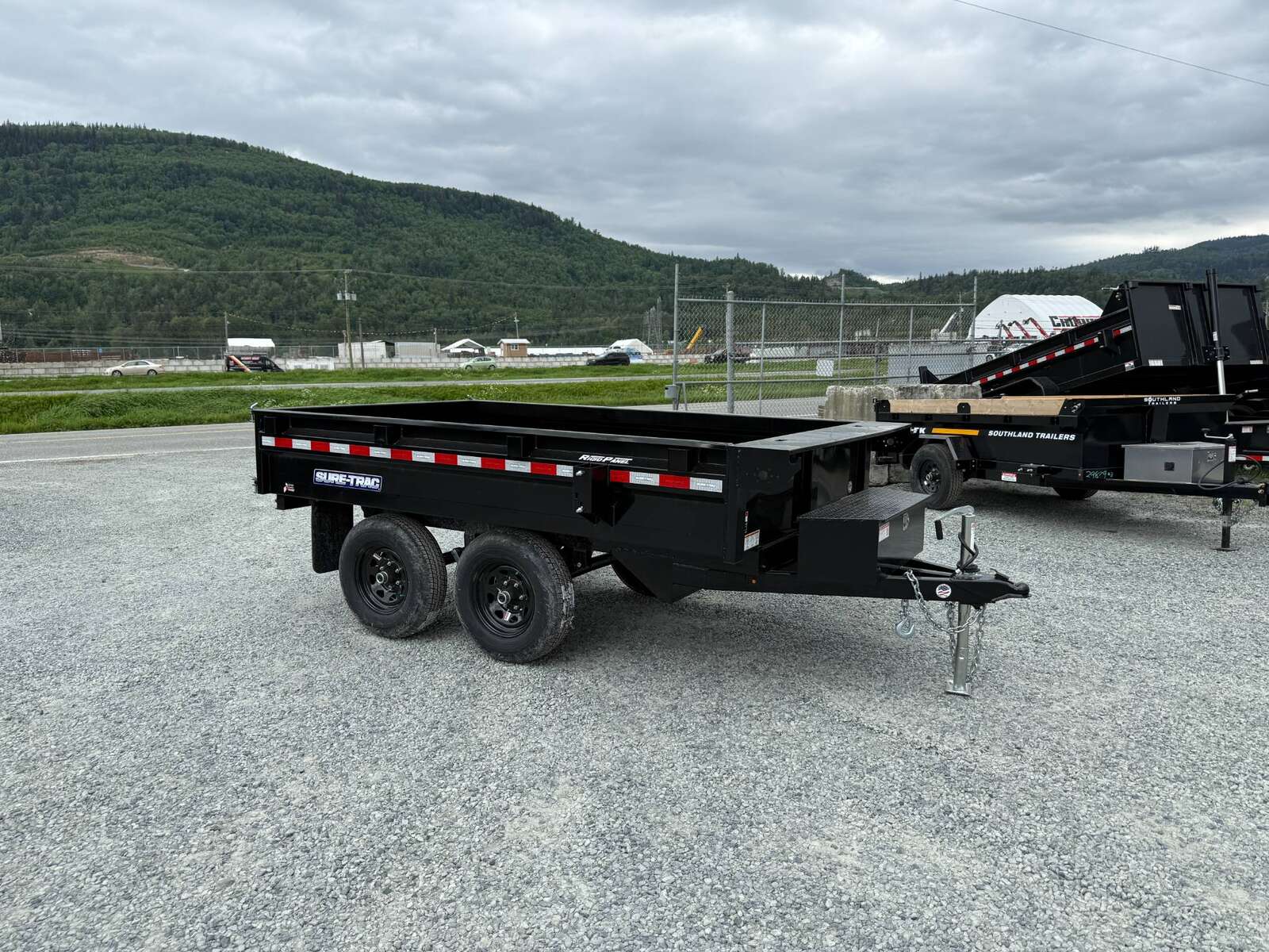 Photo of 2025 Suretrac 6x10 Deckover Dump Trailer 9,900lb GVW