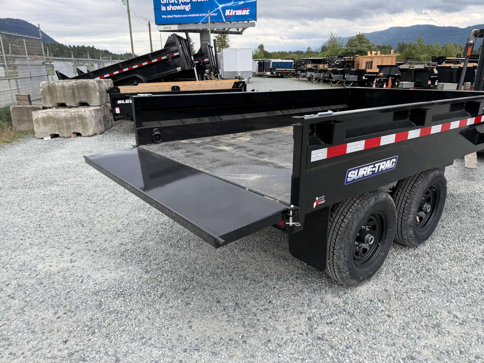 Photo of 2025 Suretrac 6x10 Deckover Dump Trailer 9,900lb GVW