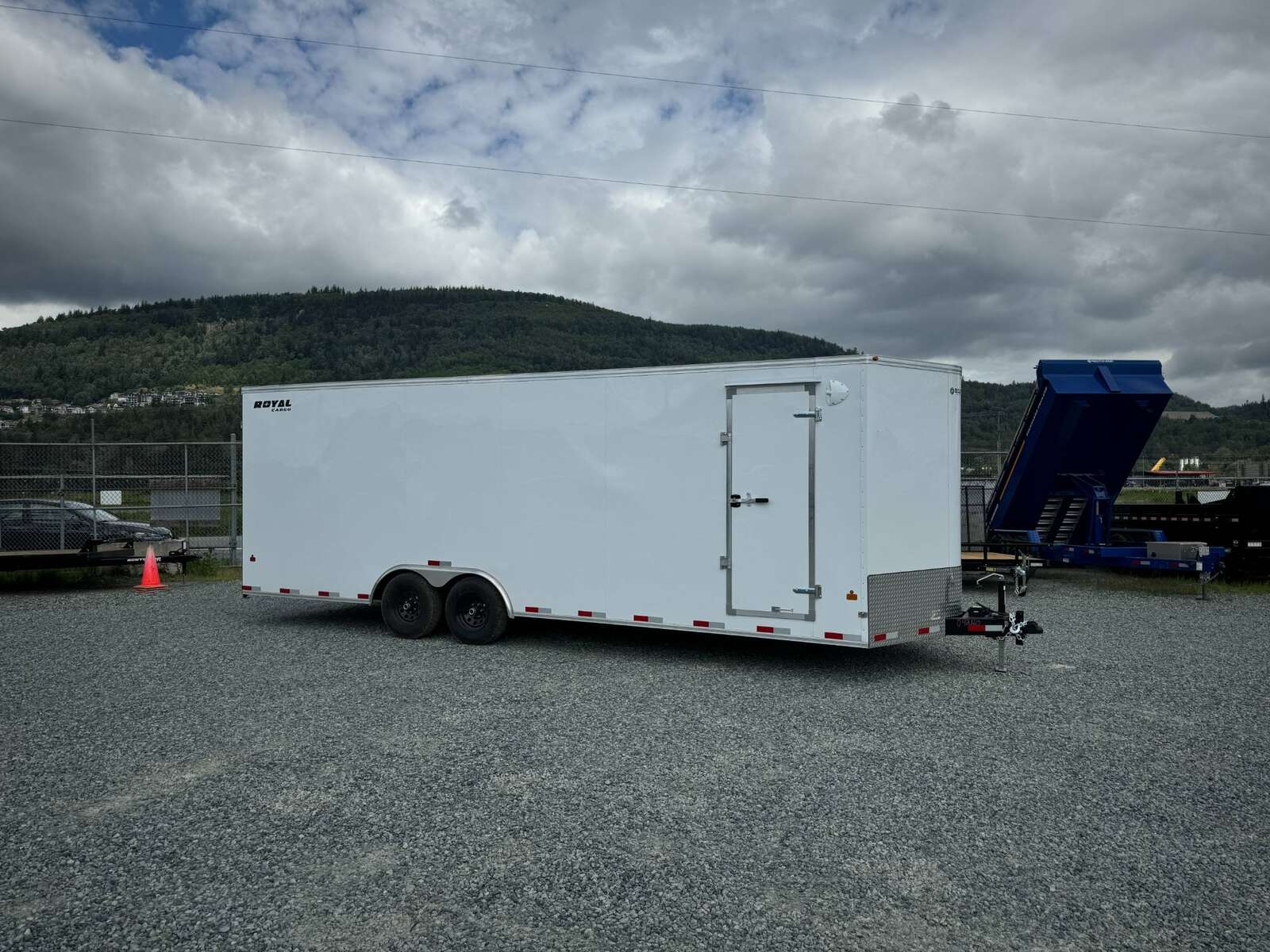 Photo of 2026 Royal Cargo 8.5x24 V Nose Car Hauler Cargo / Enclosed Trailer 11,400lb GVW White Ramp Door Extra Height