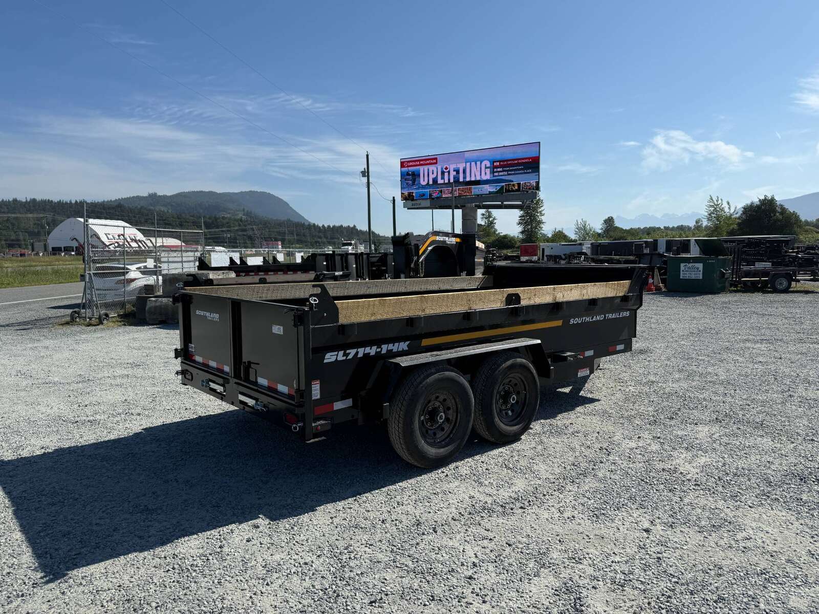 Photo of 2025 Southland 7x14 Dump Trailer 15,400lbs GVW with Tarp And Ramps (SL714-14K)