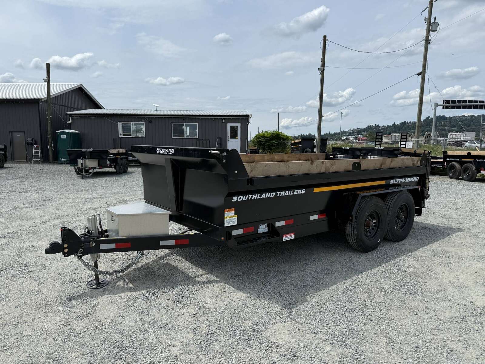Photo of 2025 Southland Trailers 7x14 Dump Trailer HD 17,000lbs GVW w/ Hydraulic Front Jack & 3/16" Floor (SL714-16KHD)