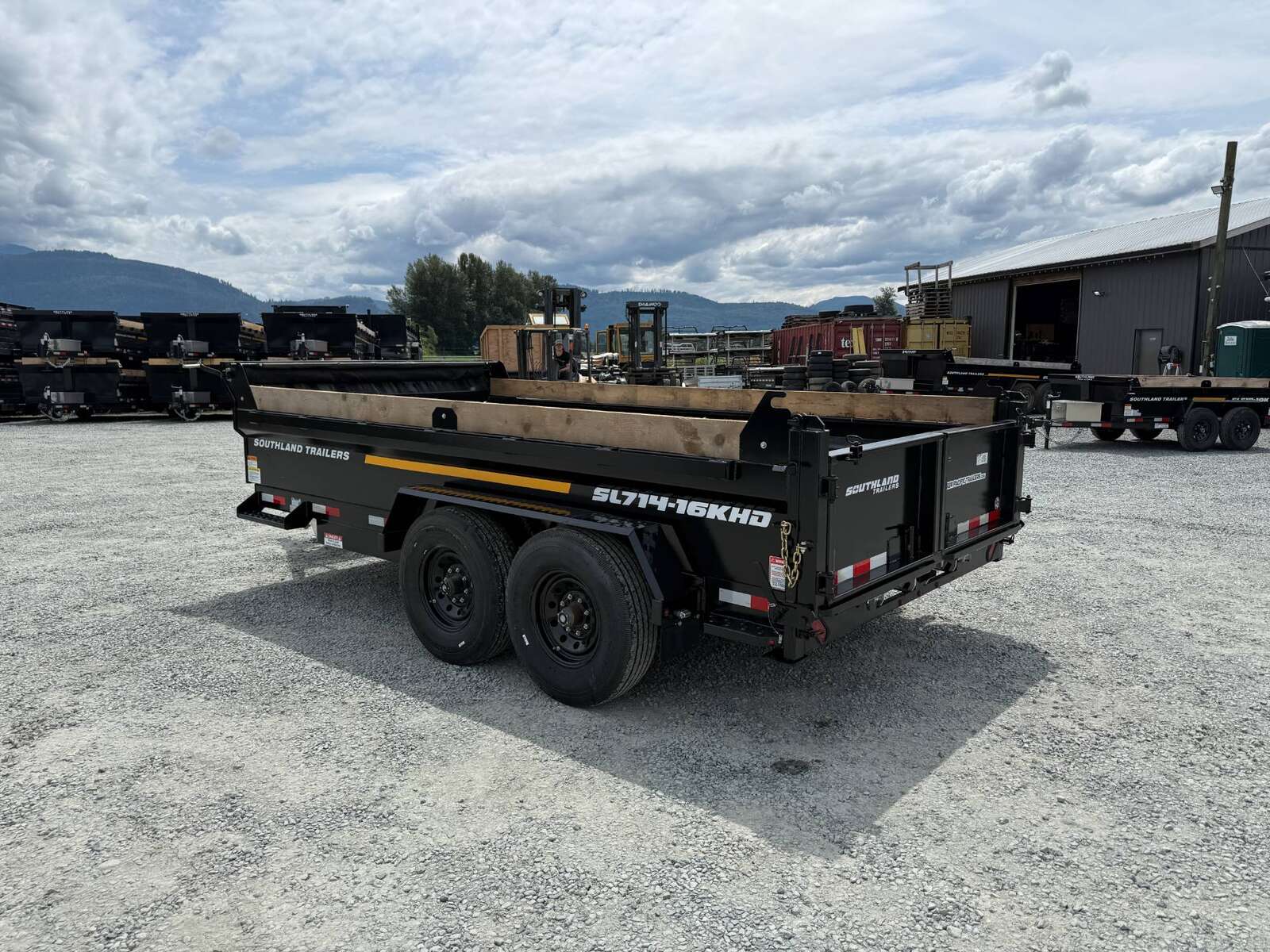 Photo of 2025 Southland Trailers 7x14 Dump Trailer HD 17,000lbs GVW w/ Hydraulic Front Jack & 3/16" Floor (SL714-16KHD)
