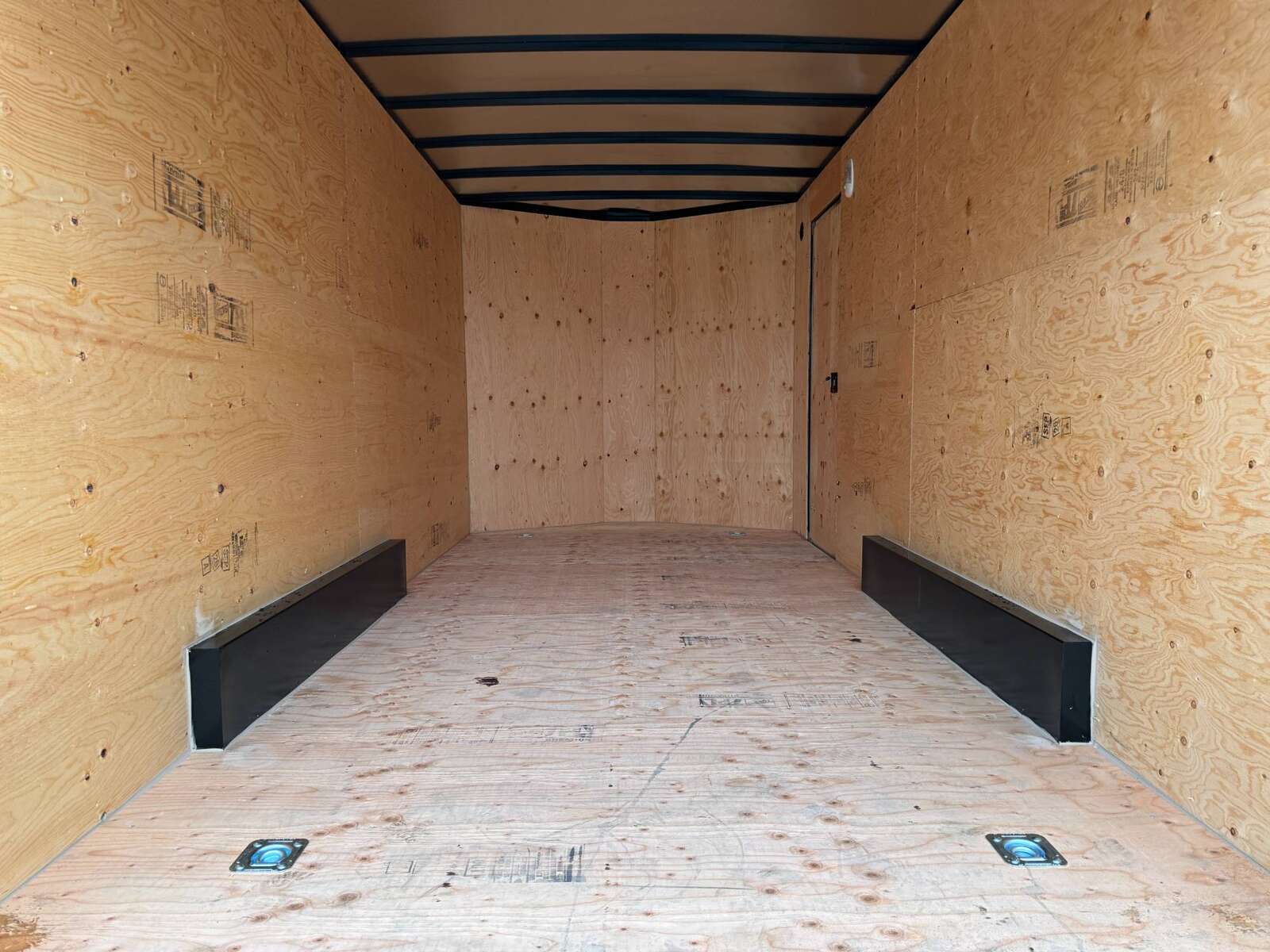 Photo of 2026 Royal 7.5X16 V-NOSE RAMP DOOR EXTRA HEIGHT Cargo / Enclosed Trailer Black 7700lb GVW