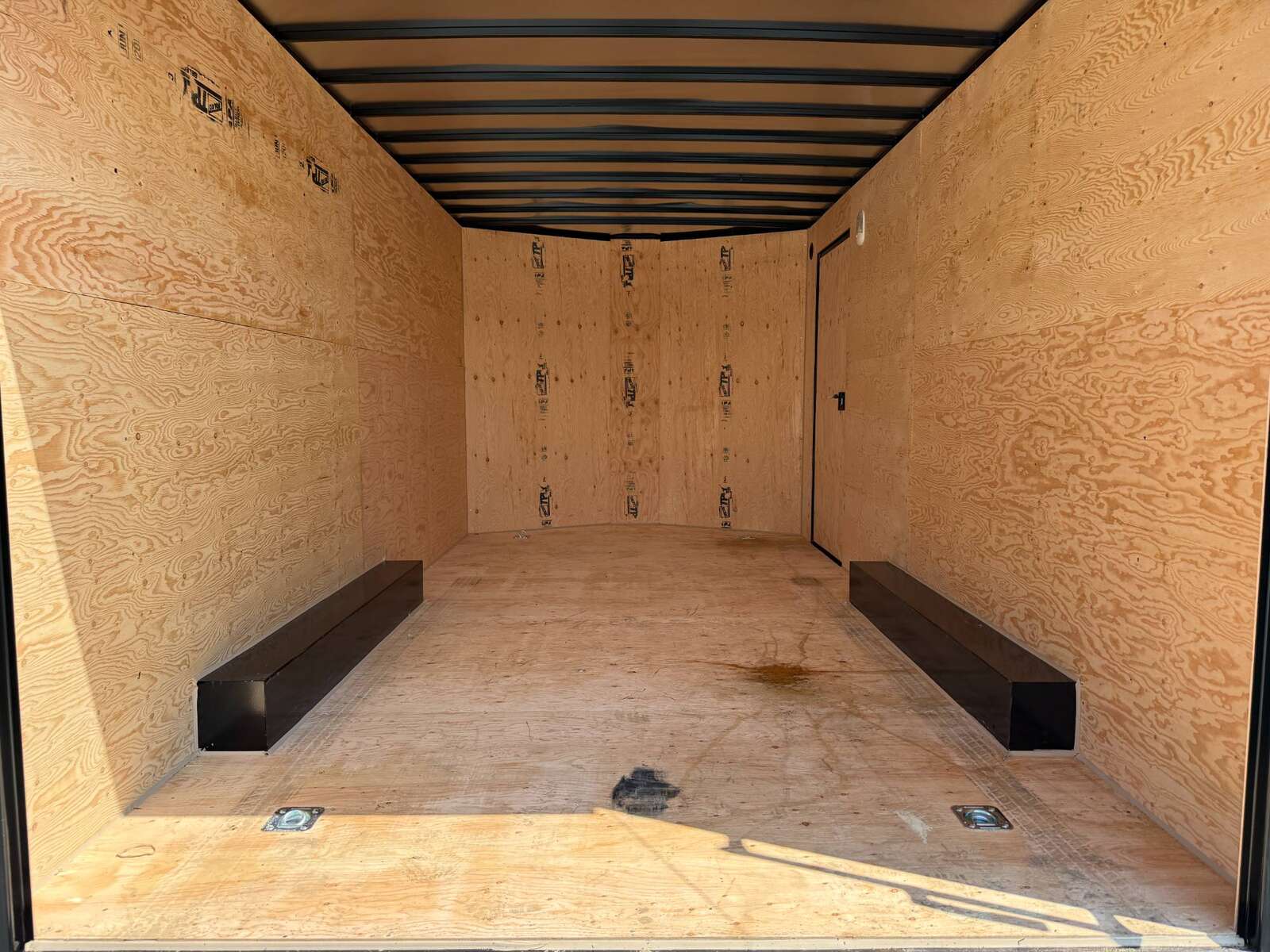 Photo of 2026 Royal Cargo 8.5X16 V NOSE Cargo / Enclosed Trailer BLACK OUT PACKAGE RAMP DOOR EXTRA HEIGHT 11,400LB GVW