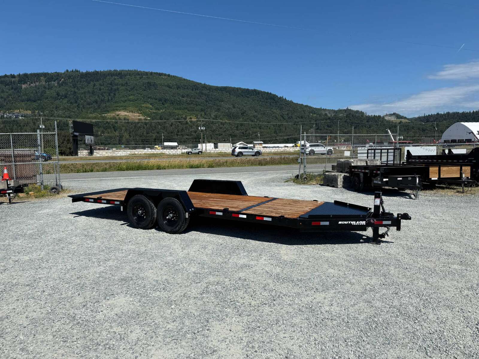 Photo of 2026 Southland Tilt Deck 16+4 Flatdeck Equipment 15,000lb GVW Trailer