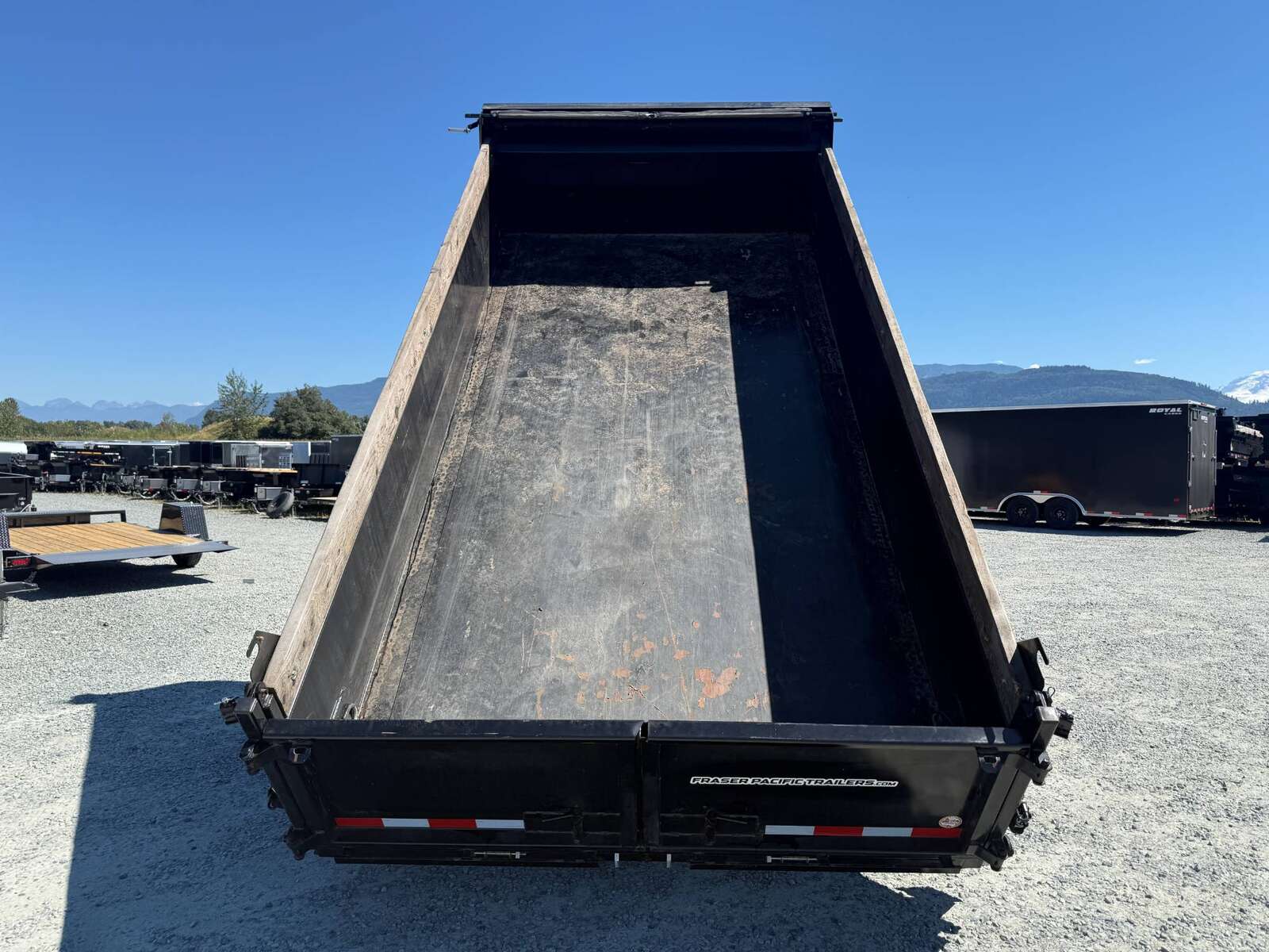 Photo of Used Pre Owned 2024 Southland Trailers 7x14 Dump Trailer HD 17,000lbs GVW w/ Hydraulic Front Jack