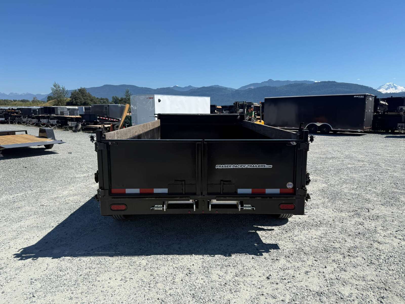 Photo of Used Pre Owned 2024 Southland Trailers 7x14 Dump Trailer HD 17,000lbs GVW w/ Hydraulic Front Jack