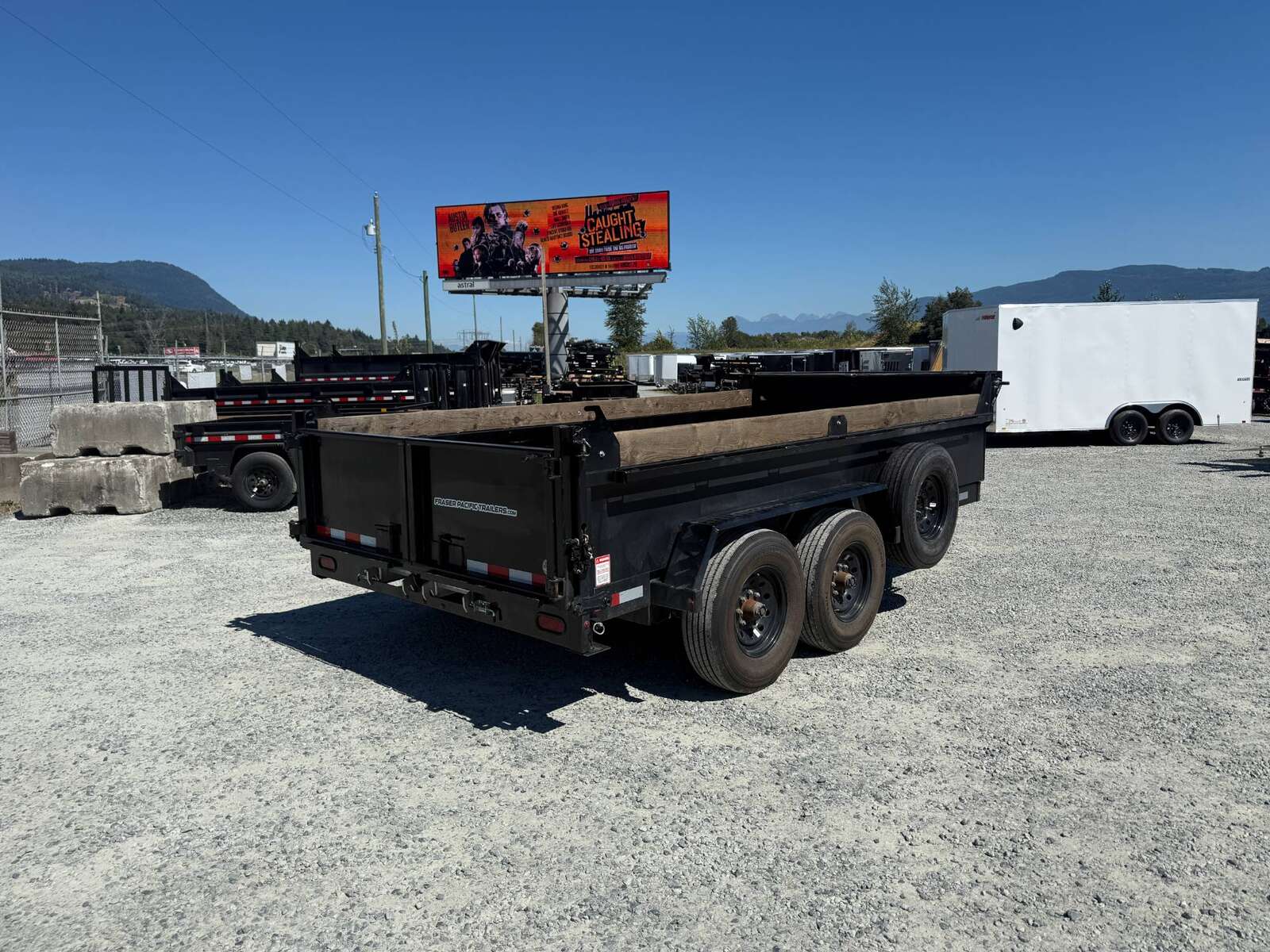 Photo of Used Pre Owned 2024 Southland Trailers 7x14 Dump Trailer HD 17,000lbs GVW w/ Hydraulic Front Jack