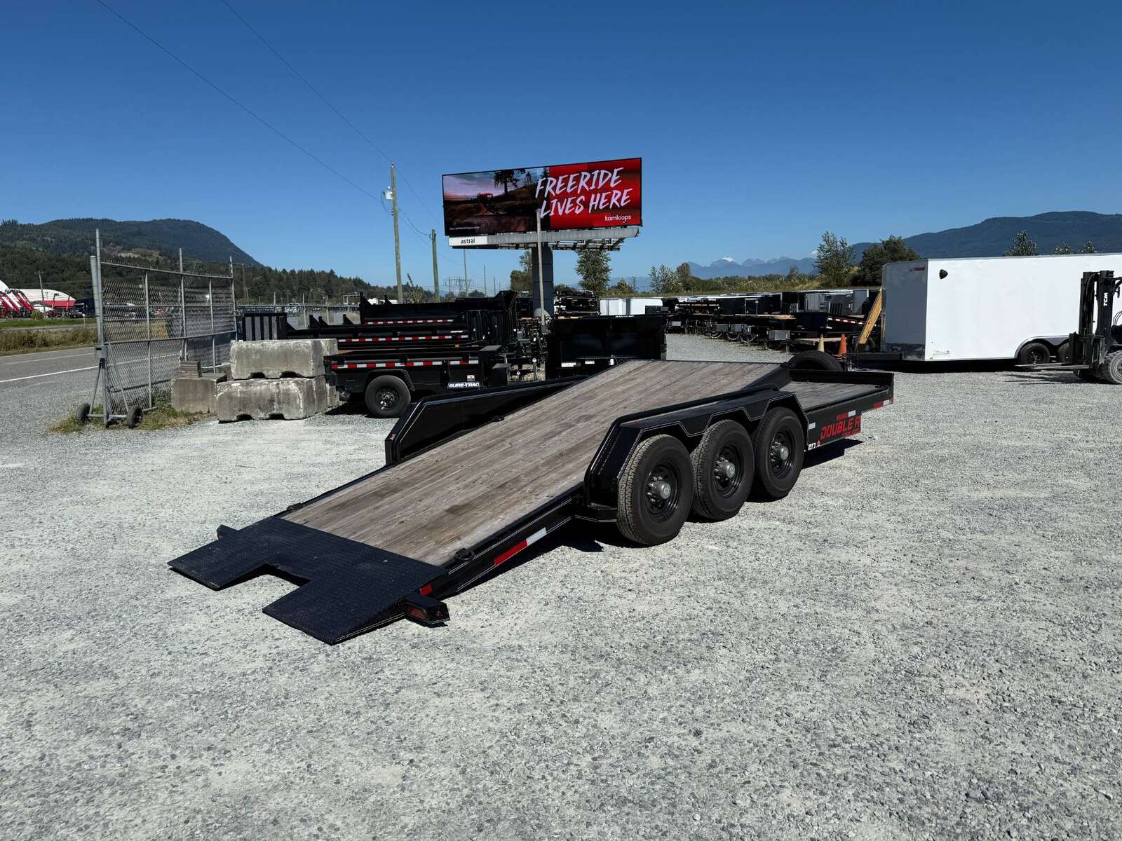 Photo of Pre Owned Used 2023 Double A 24ft Tilt Deck Equipment Trailer Triple Axle 21,000lb GVW