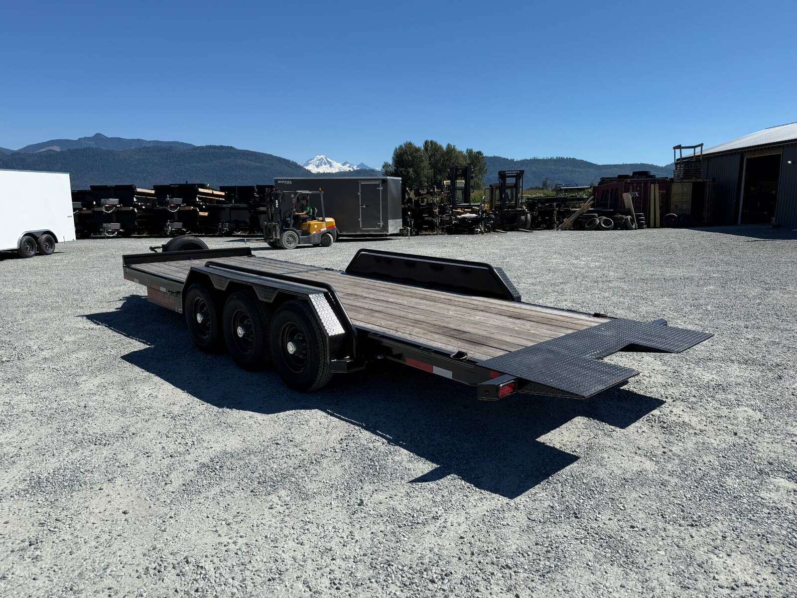 Photo of Pre Owned Used 2023 Double A 24ft Tilt Deck Equipment Trailer Triple Axle 21,000lb GVW