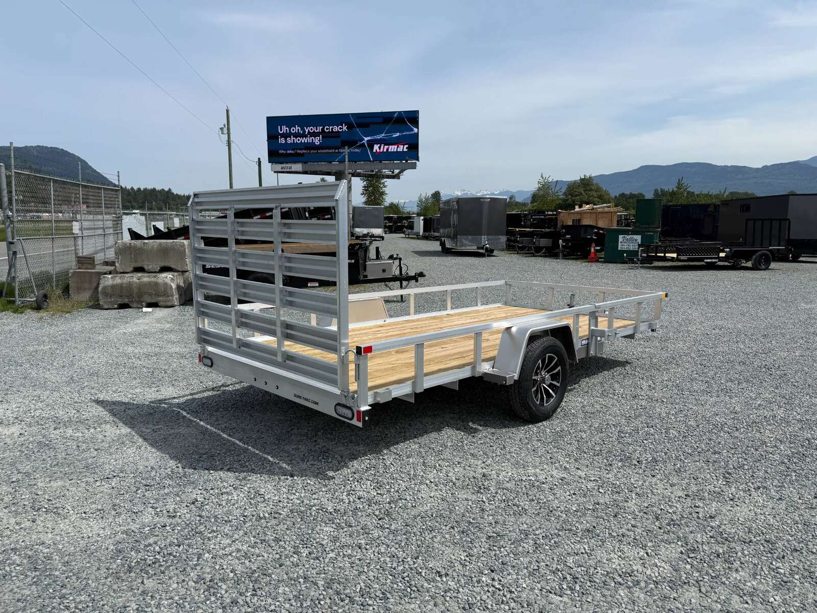Photo of 2025 Suretrac 7x14 Aluminum Utility Trailer w/ Ramp Gate 2990lb GVW