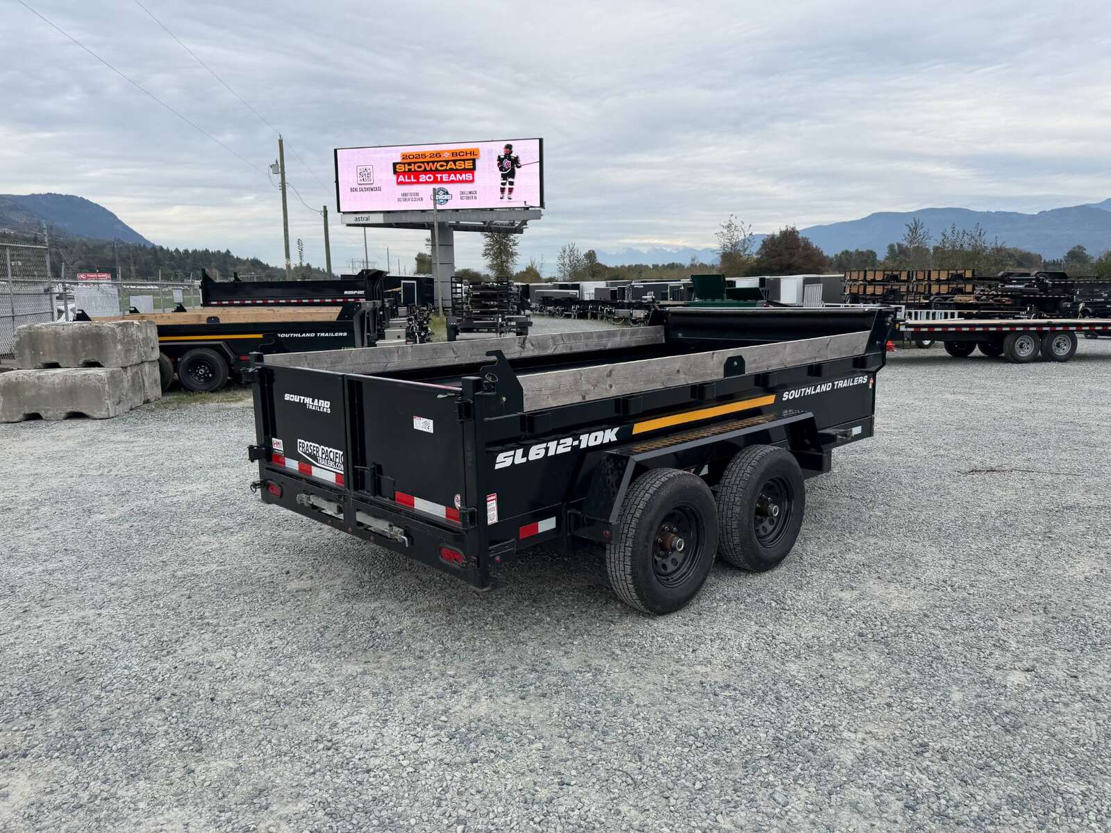 Photo of Pre Owned Used 2023 Southland 6X12 Dump Trailer 11,400LB GVW with Tarp and Ramps