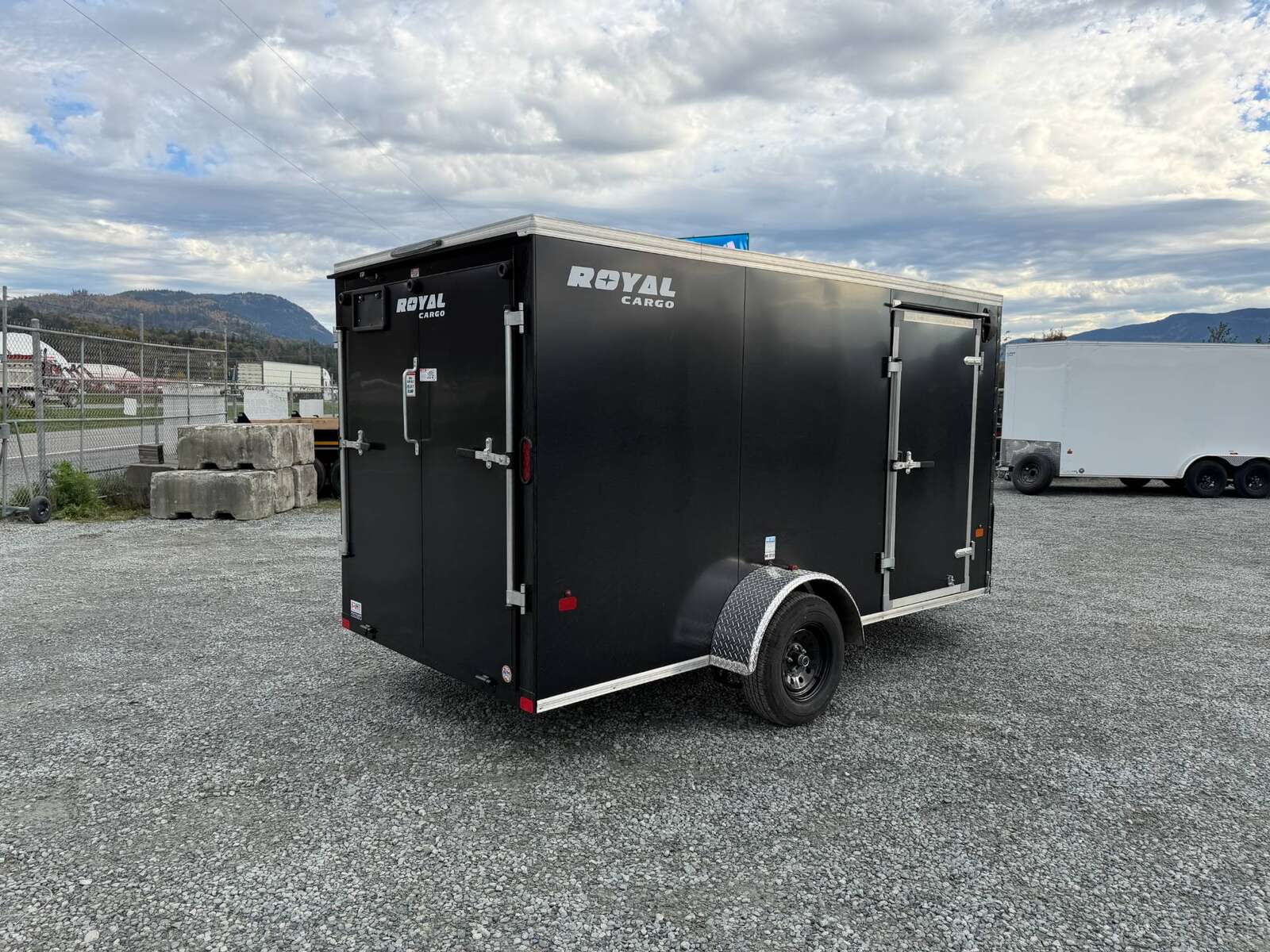 Photo of 2026 Royal Cargo 6x12 V Nose Cargo / Enclosed Trailer Ramp Door Black 2999lb GVW