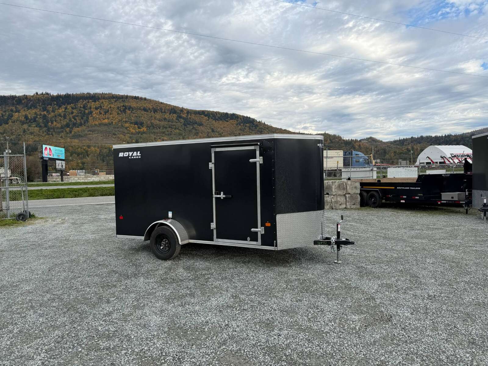 Photo of 2026 Royal Cargo 6x12 V Nose Cargo / Enclosed Trailer Ramp Door Black 2999lb GVW