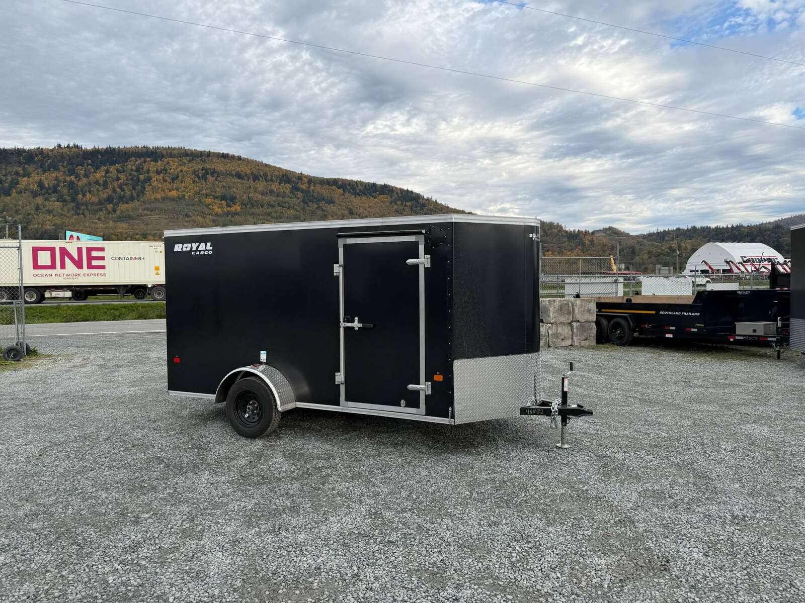 Photo of 2026 Royal Cargo 6x12 V Nose Cargo / Enclosed Trailer Ramp Door Black 2999lb GVW