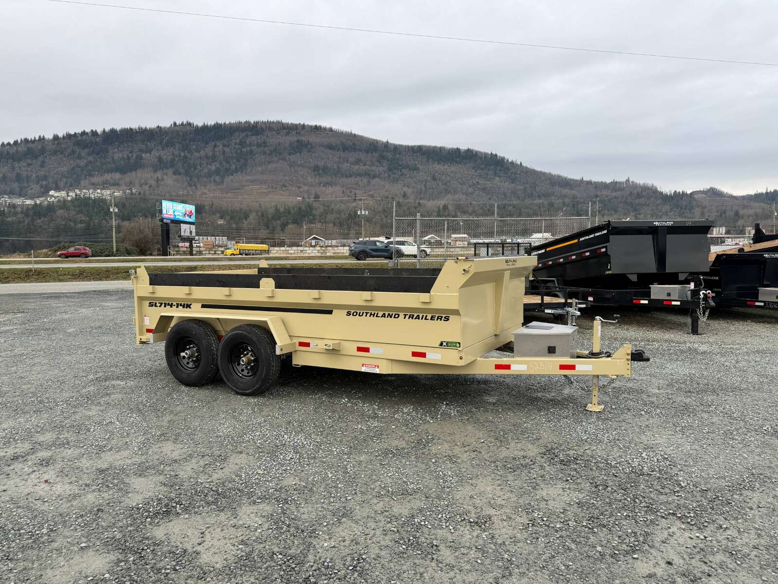 Photo of 2026 Southland 7x14 Dump Trailer SANDSTONE 15,400lbs GVW with Tarp And Ramps (SL714-14K)