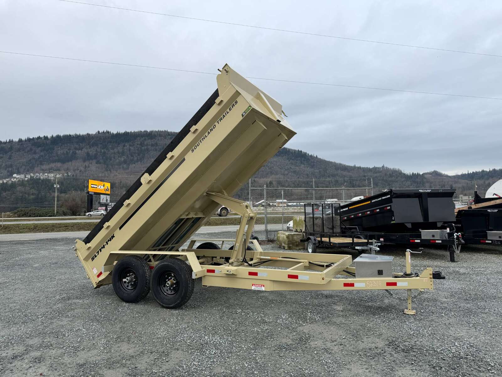 Photo of 2026 Southland 7x14 Dump Trailer SANDSTONE 15,400lbs GVW with Tarp And Ramps (SL714-14K)