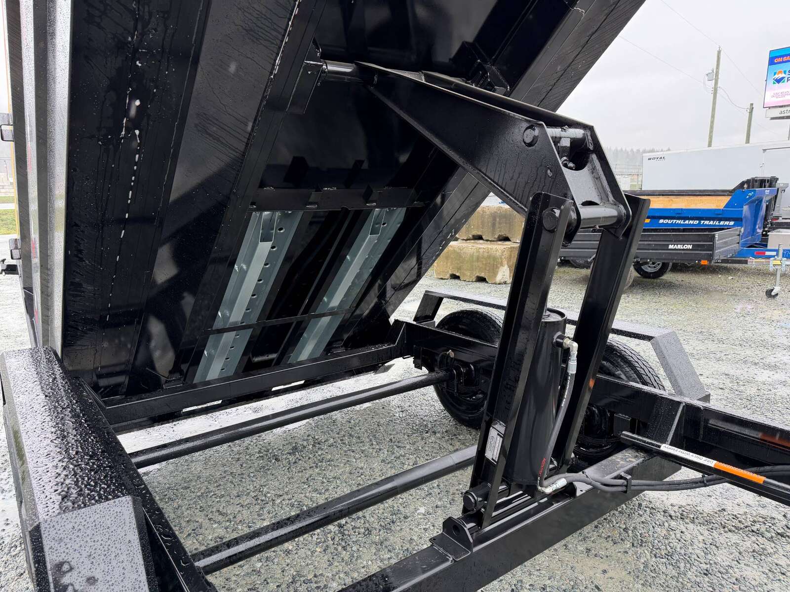 Photo of 2026 Southland 7x14 High Side Dump Trailer 15,400lb GVW w/ Tarp & Ramps