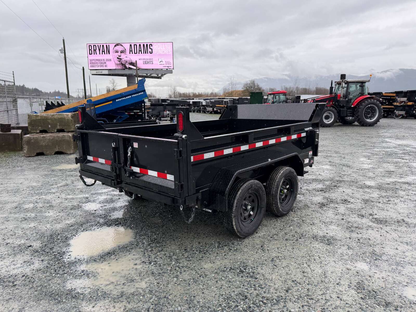 Photo of 2026 Suretrac 6x10 Hydraulic Dump Trailer 7,000lbs GVW w/Ramps
