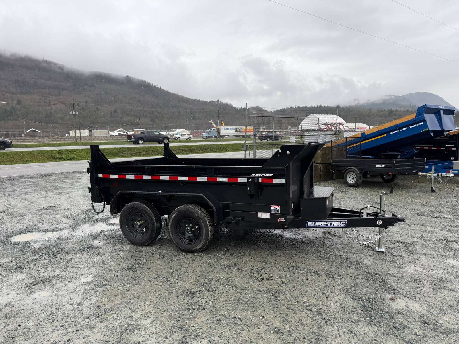 Photo of 2026 Suretrac 6x10 Hydraulic Dump Trailer 7,000lbs GVW w/Ramps