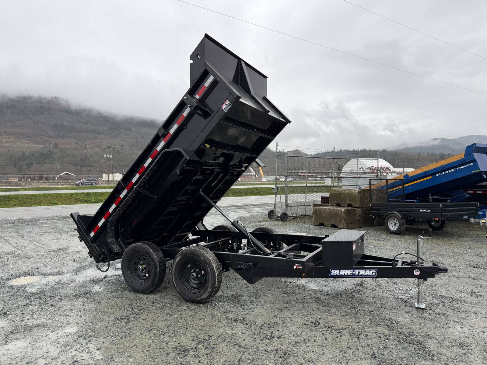 Photo of 2026 Suretrac 6x10 Hydraulic Dump Trailer 7,000lbs GVW w/Ramps