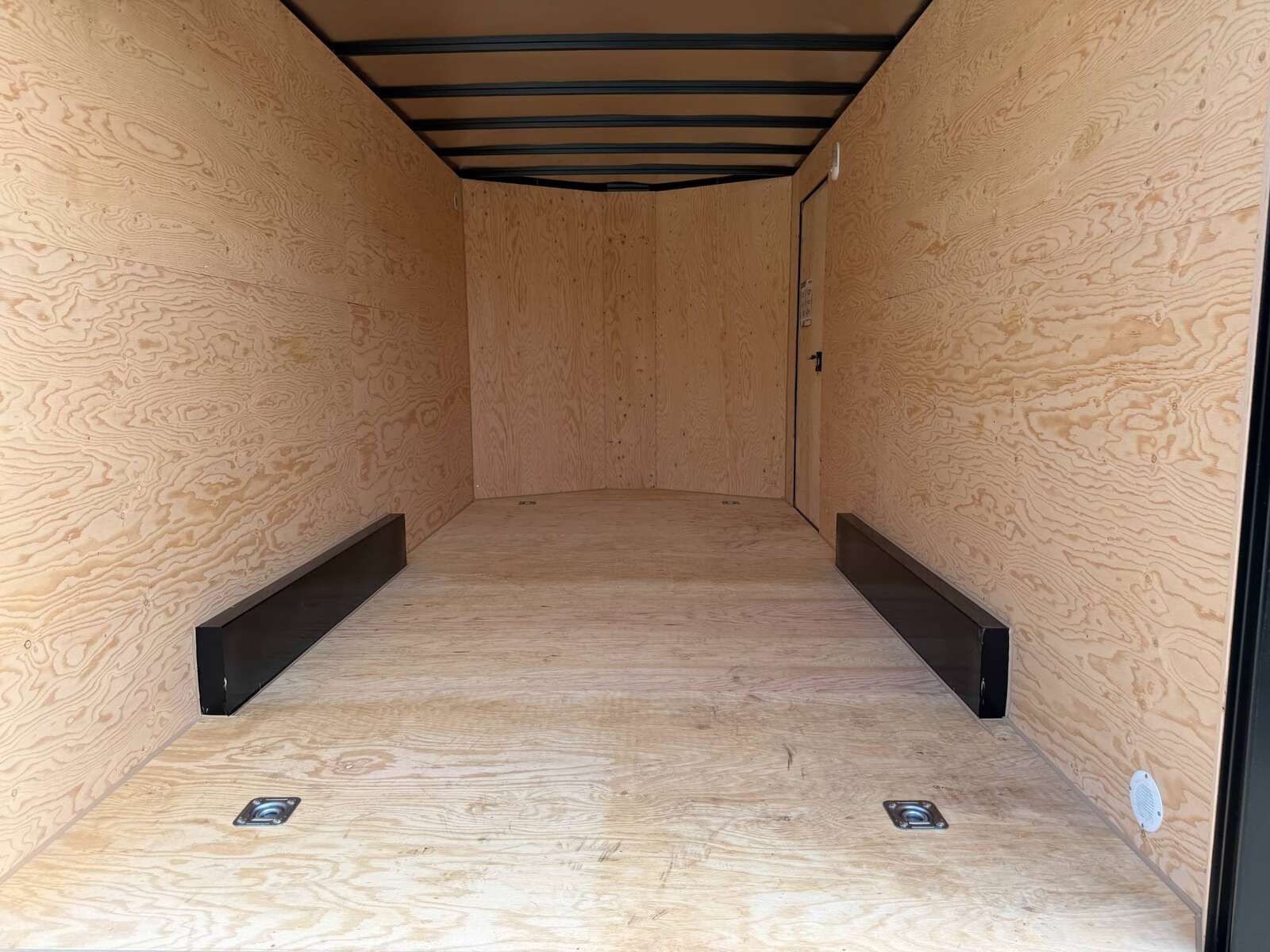Photo of 2026 Royal 7.5X16 V-NOSE RAMP DOOR EXTRA HEIGHT Cargo / Enclosed Trailer White 7700lb GVW (GSR)