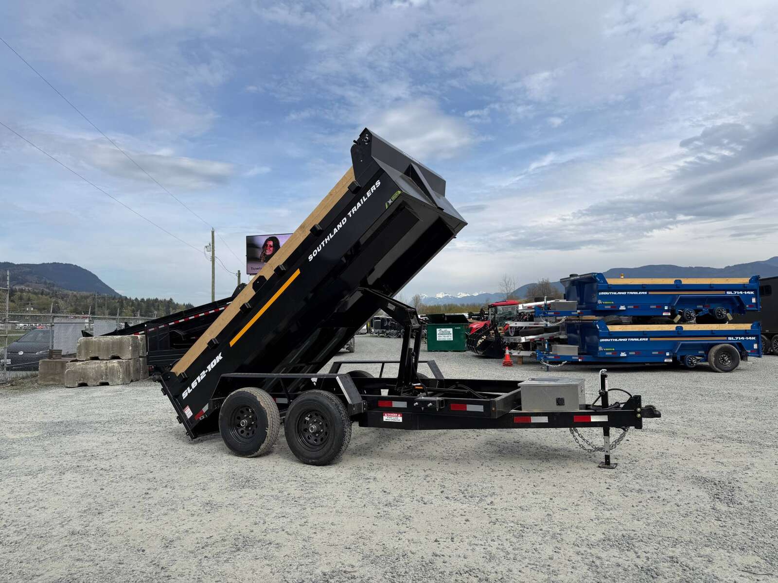 Photo of 2026 Southland 6X12 Dump Trailer 11,400LB GVW with Tarp and Ramps
