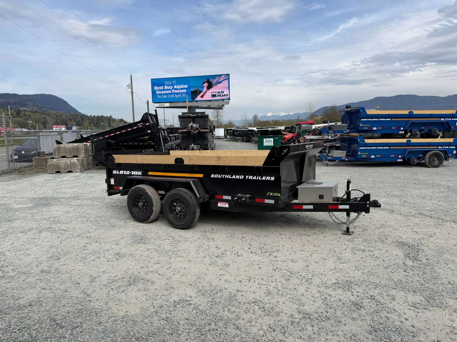 Photo of 2026 Southland 6X12 Dump Trailer 11,400LB GVW with Tarp and Ramps