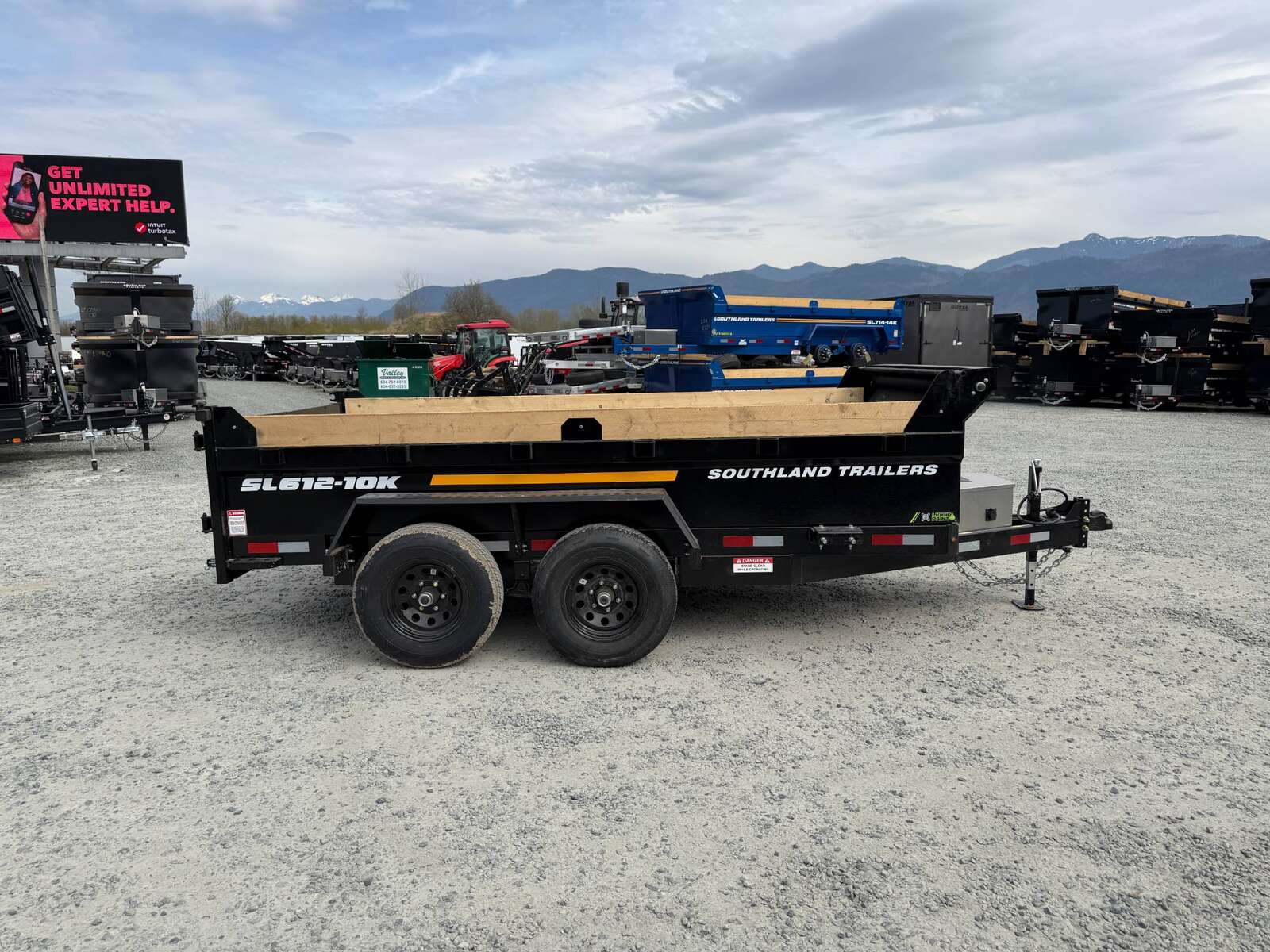 Photo of 2026 Southland 6X12 Dump Trailer 11,400LB GVW with Tarp and Ramps