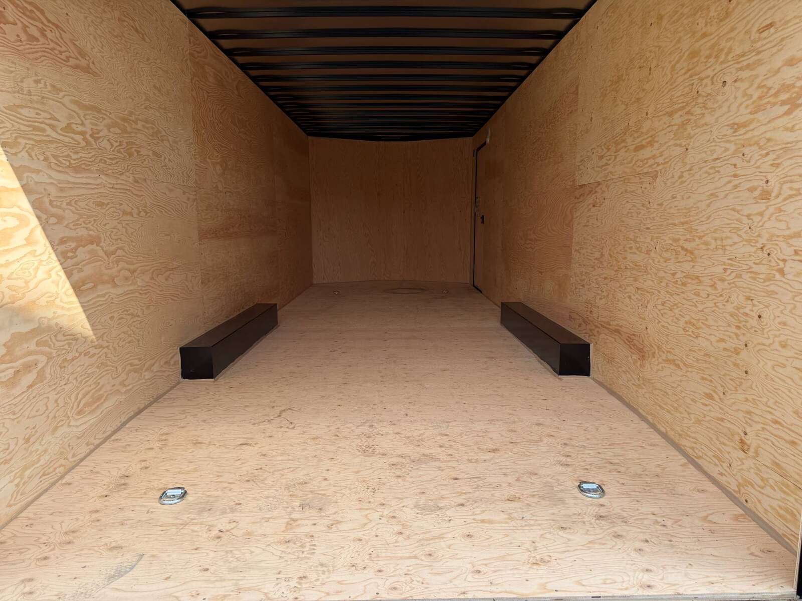 Photo of 2026 Royal Cargo 8.5x24 V Nose Car Hauler Cargo / Enclosed Trailer Blackout 11,400lb GVW Satin Black Ramp Door Extra Height (GSR)