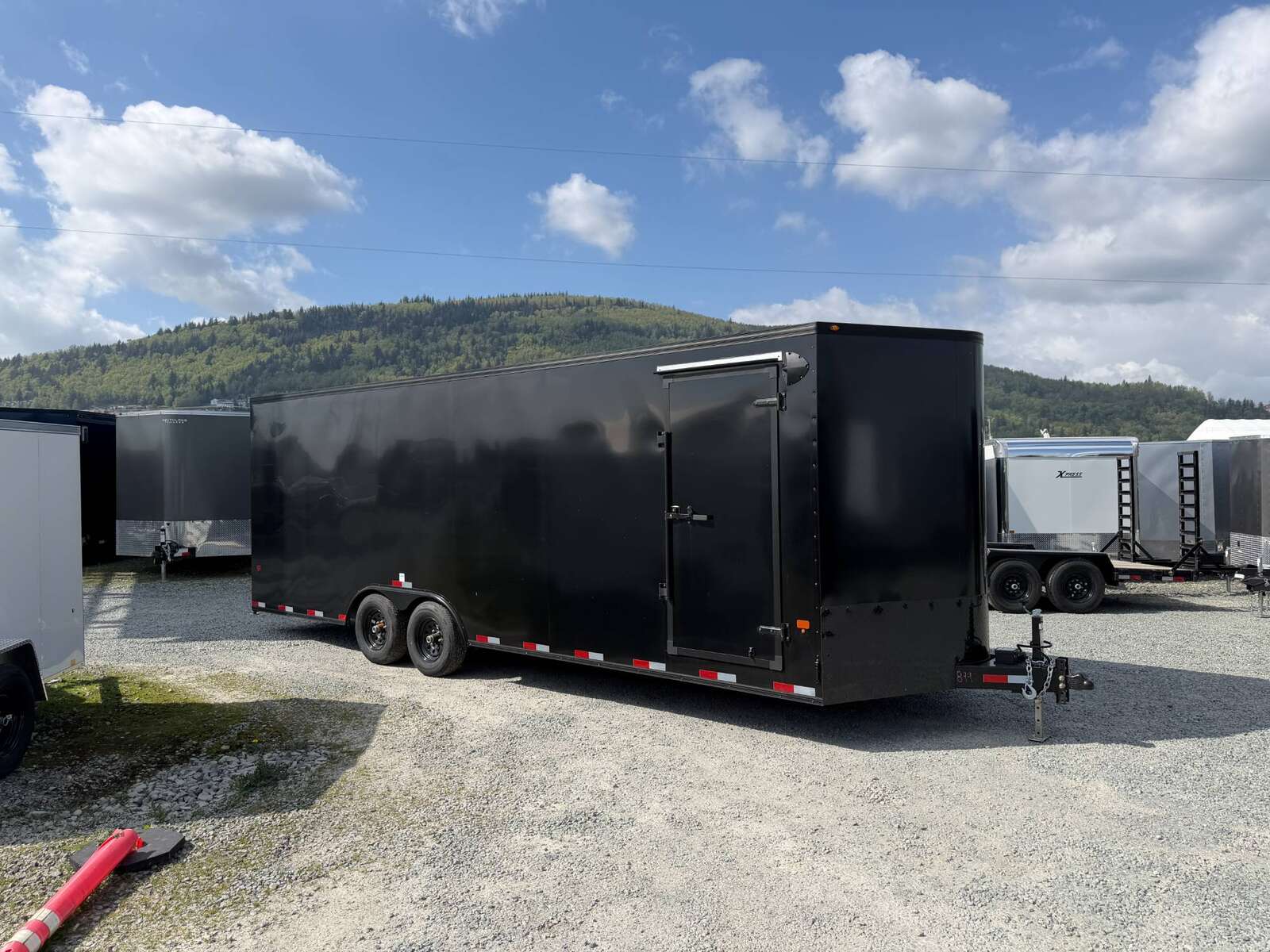 Photo of 2026 Royal Cargo 8.5x24 V Nose Car Hauler Cargo / Enclosed Trailer Blackout 11,400lb GVW Satin Black Ramp Door Extra Height (GSR)