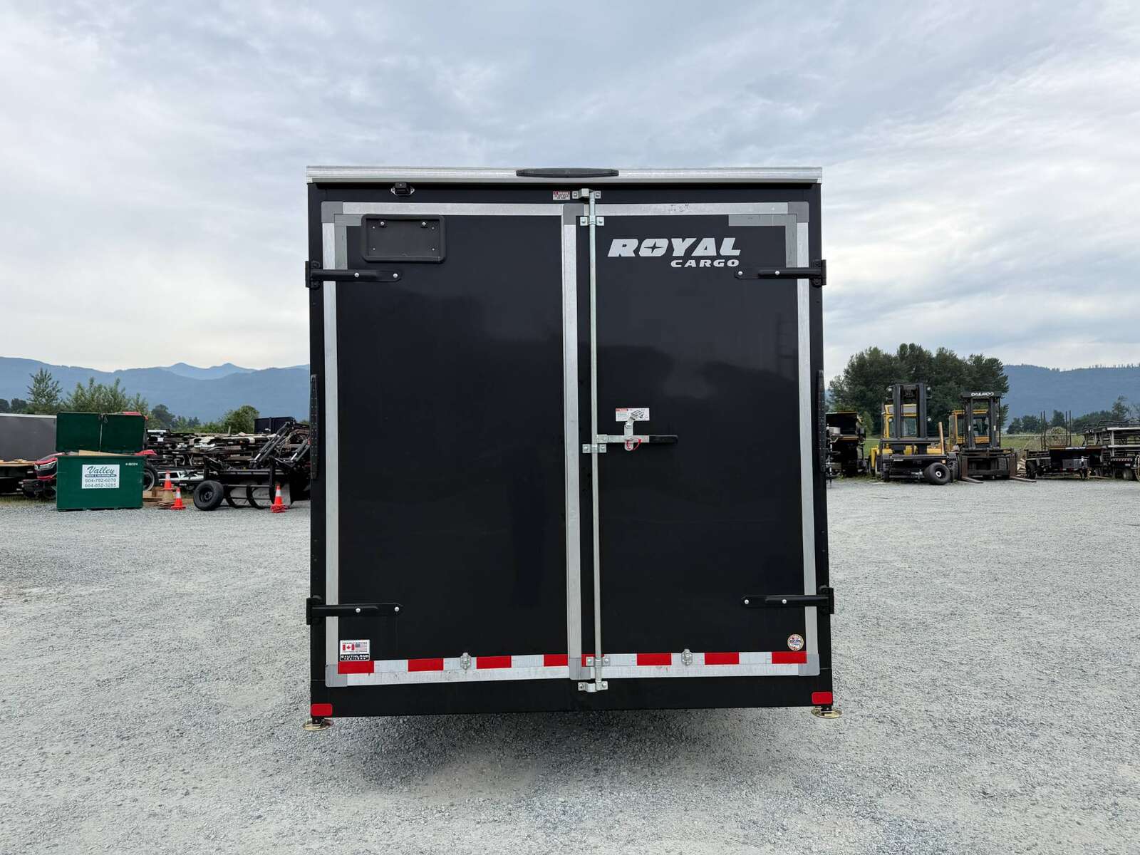 Photo of 2026 Royal 7.5x18 Cargo Enclosed Trailer Heavy Duty 11400lb GVW w/ Barn Doors Gloss Black
