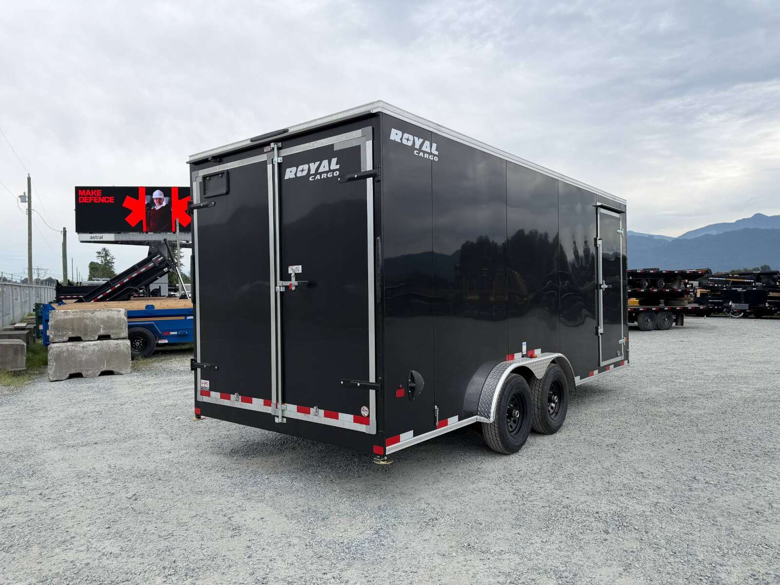 Photo of 2026 Royal 7.5x18 Cargo Enclosed Trailer Heavy Duty 11400lb GVW w/ Barn Doors Gloss Black