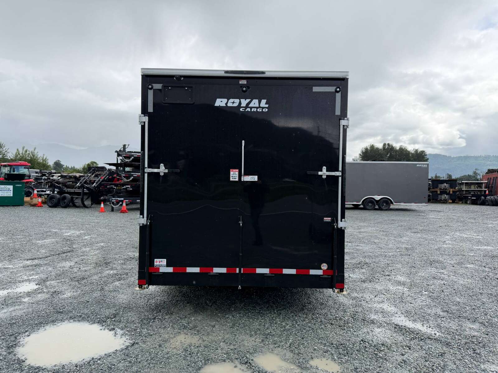 Photo of 2026 Royal 7.5x18 Cargo Enclosed Trailer Heavy Duty 11400lb GVW w/ Ramp Door Gloss Black (GSR)